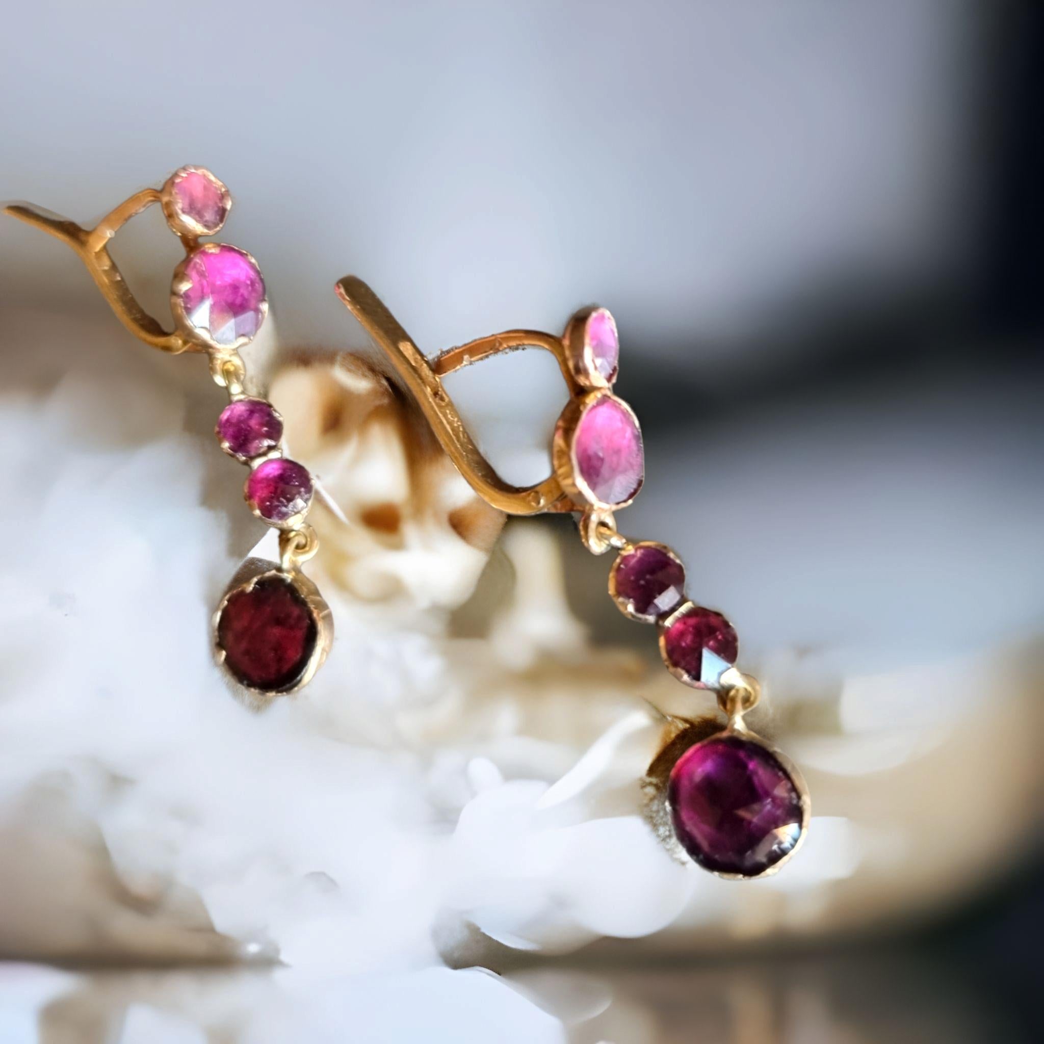 Women's Antique Georgian Almandine Garnet Drop Earrings '1810-1820'