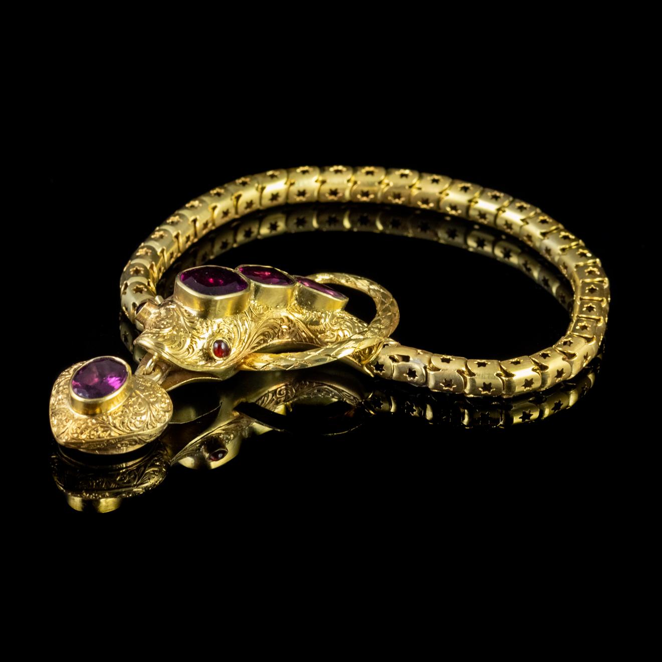 Antique Georgian Almandine Garnet Snake 18 Carat Gold Heart Locket Bracelet In Good Condition For Sale In Lancaster, Lancashire