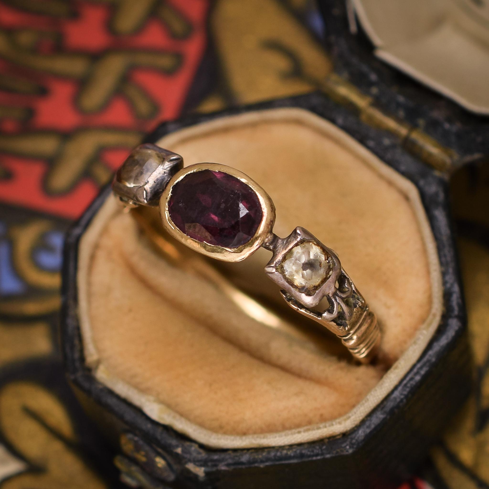 Antique Georgian Almandine Garnet White Paste Ring In Good Condition In Sale, Cheshire