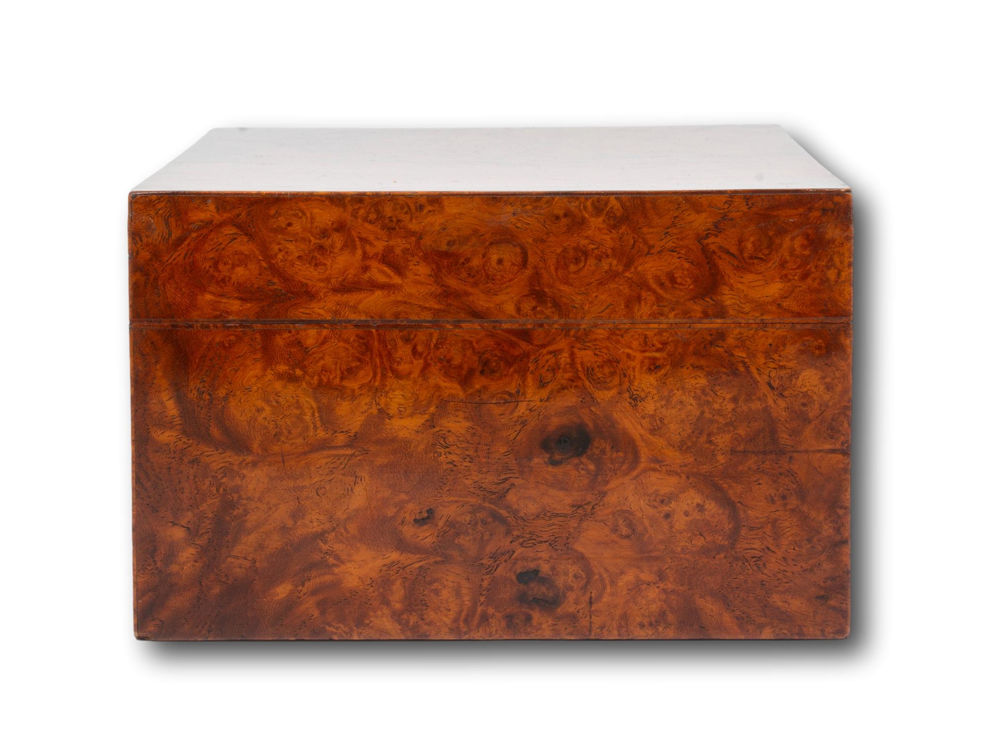Hand-Carved Antique Georgian Amboyna Sewing Box For Sale