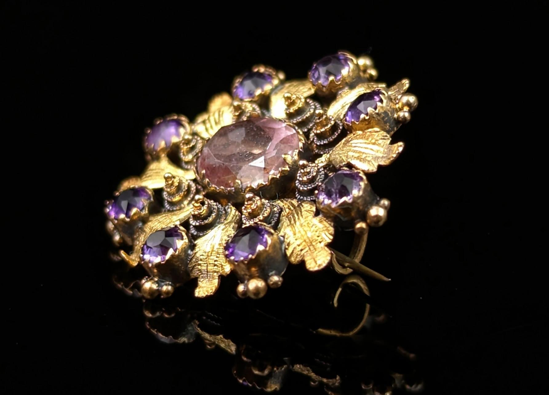 Round Cut Antique Georgian Amethyst and Cannetille Work Brooch, 18k Gold, Acanthus Leaf For Sale
