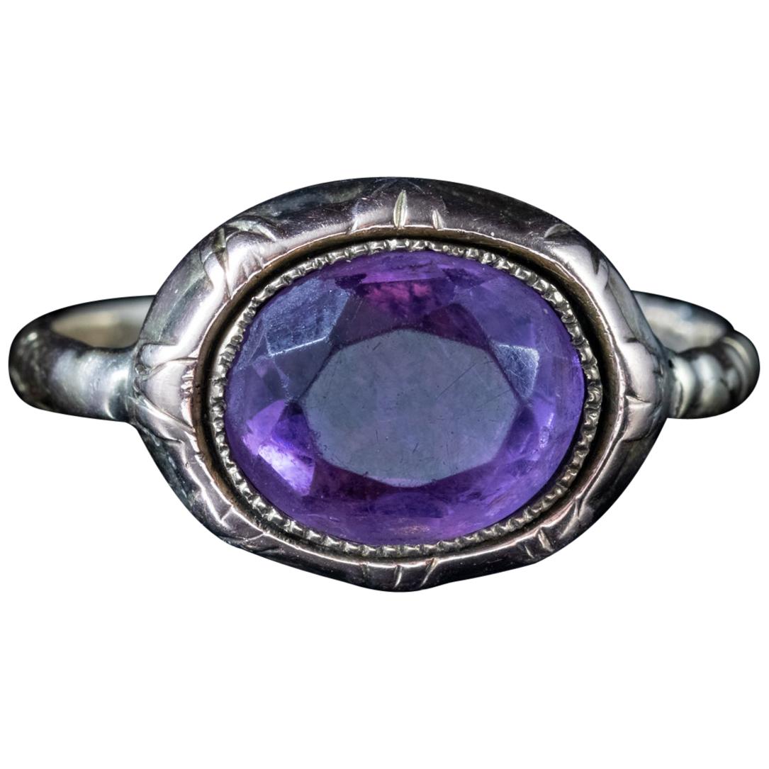 Antique Georgian Amethyst Ring 18 Carat Gold, circa 1780 For Sale