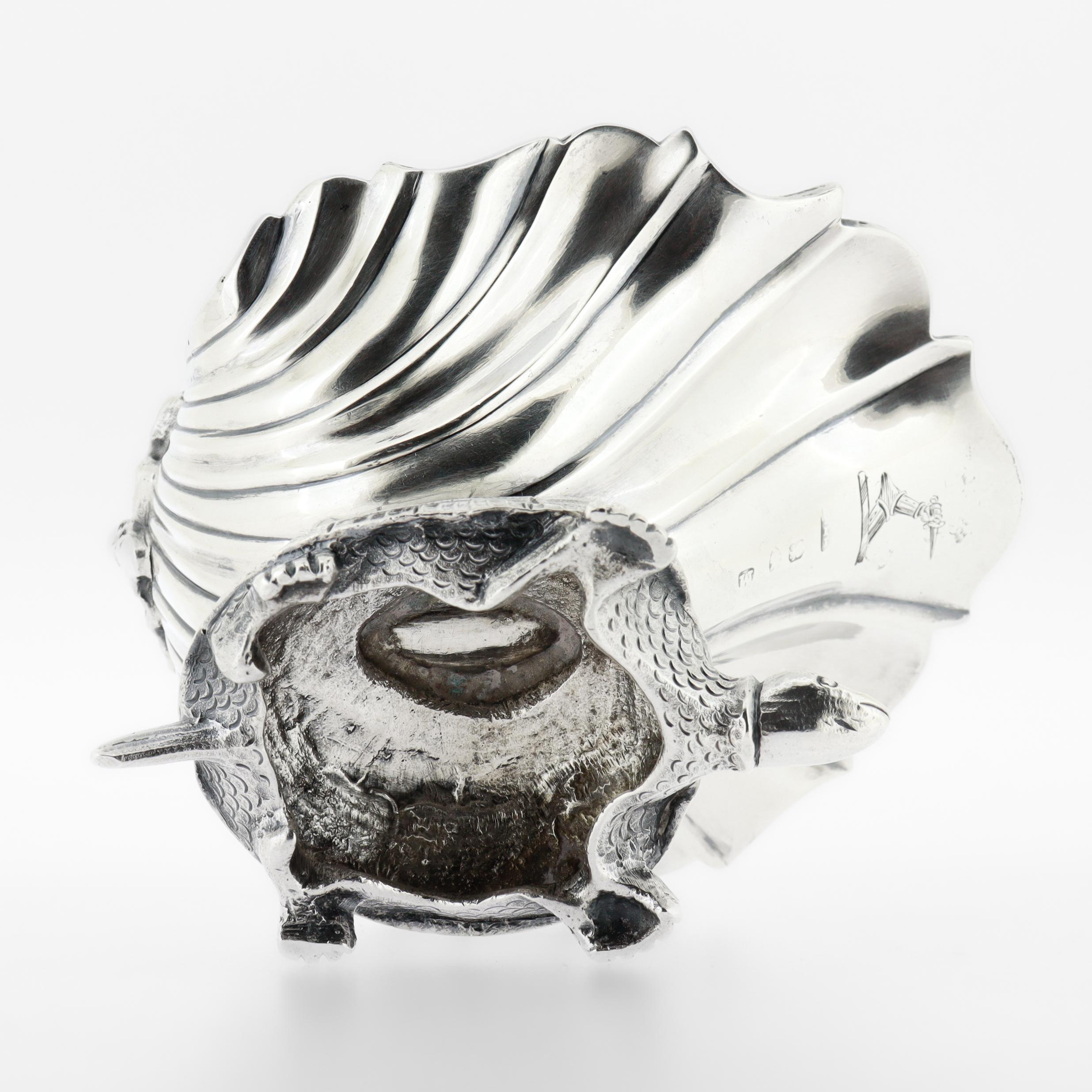 Antique Georgian Armorial Sterling Silver Turtle & Shell Sweetmeat / Salt Cellar For Sale 5