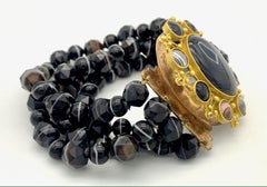 Antikes georgianisches Banded Achat Sardonyx Perlen-Armband Metall Pinchbeek-Verschluss