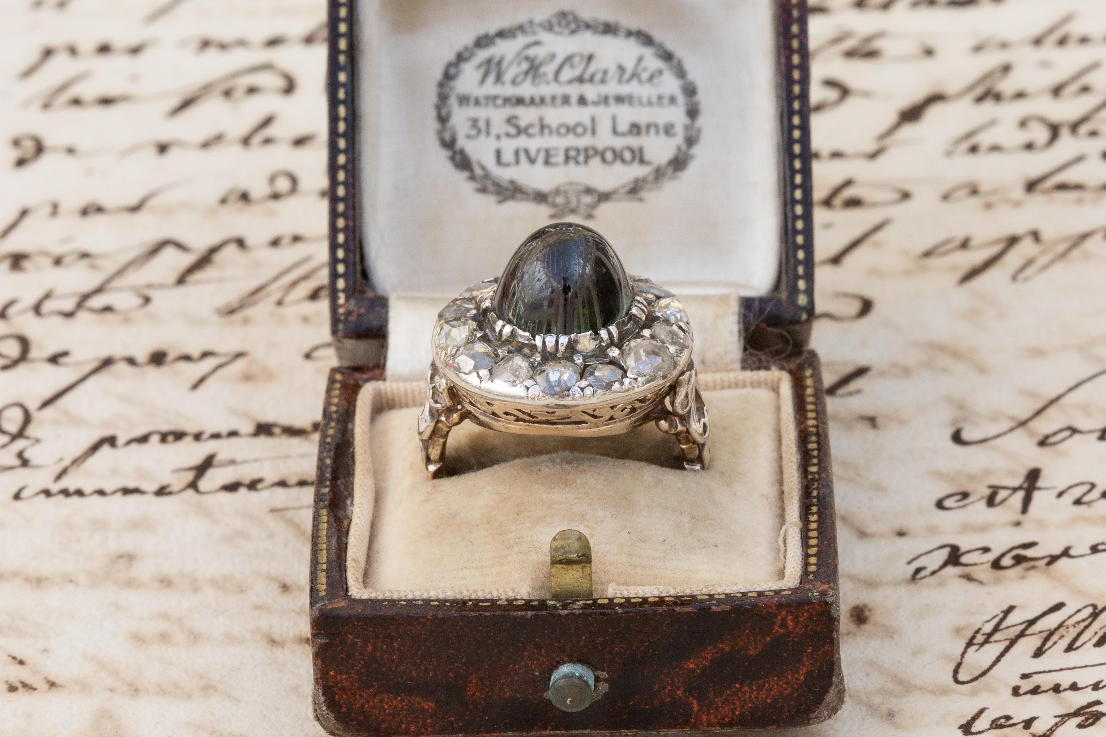 Antiker georgianischer Gold-Cluster-Ring mit zweifarbigem grünem Saphir und Diamant im Rosenschliff 7