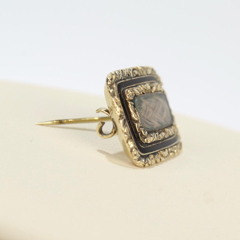 Antique Georgian Black Enamel and Gold Hair Art Mourning Brooch or Pin In Good Condition For Sale In Philadelphia, PA