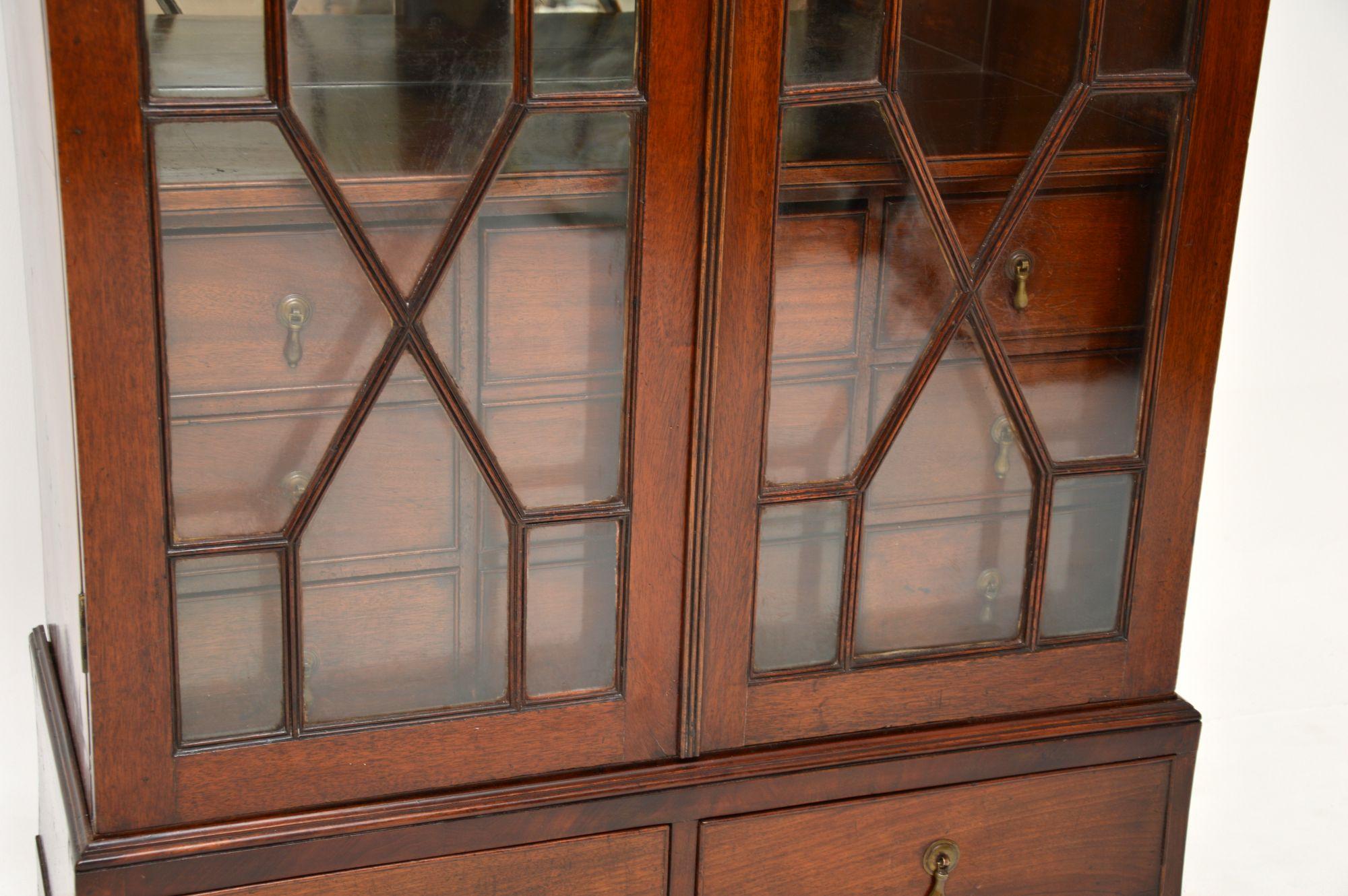 Antique Georgian Bookcase / Drinks Cabinet 2