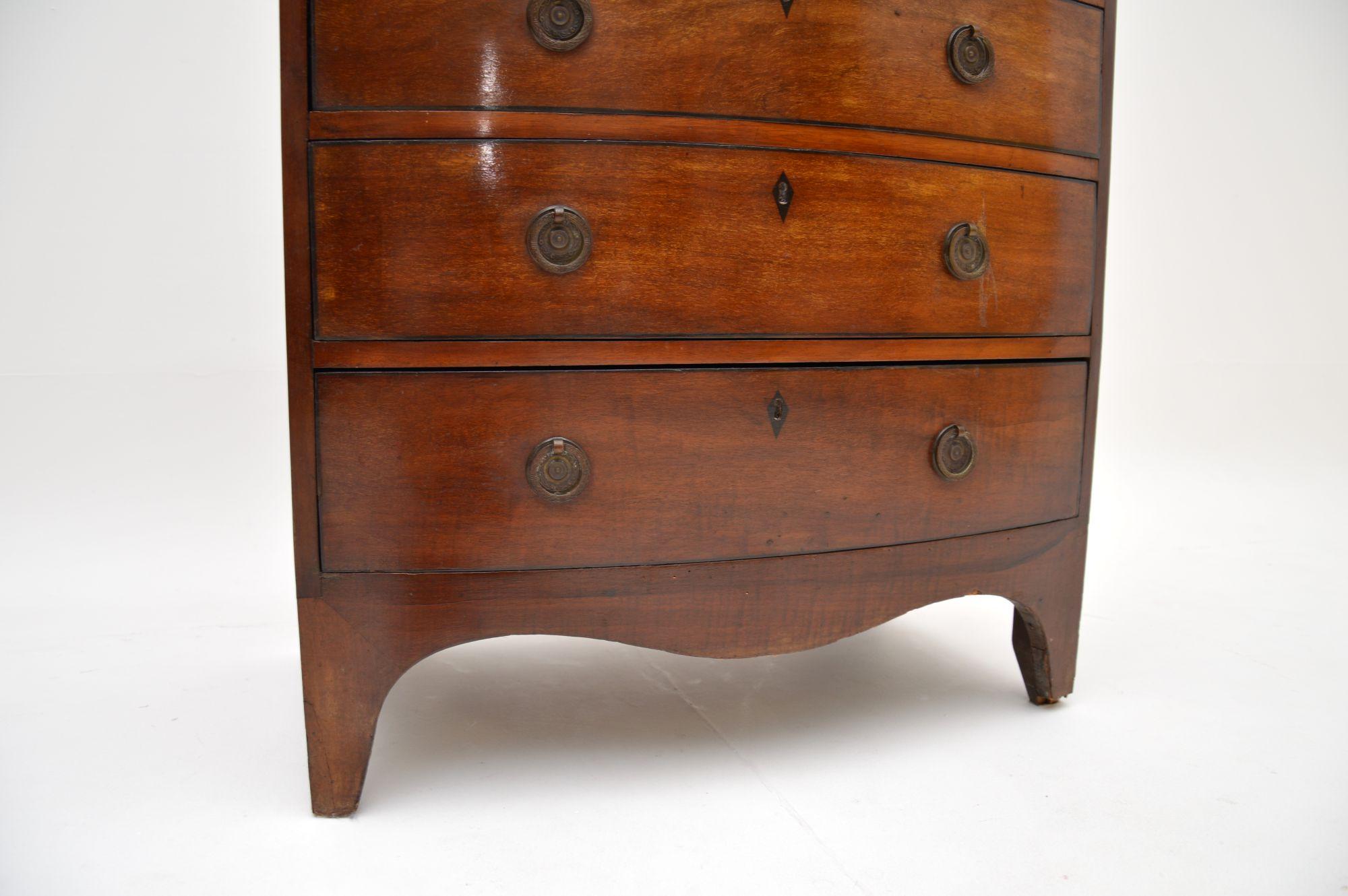 Antique Georgian Bow Front Chest of Drawers For Sale 3
