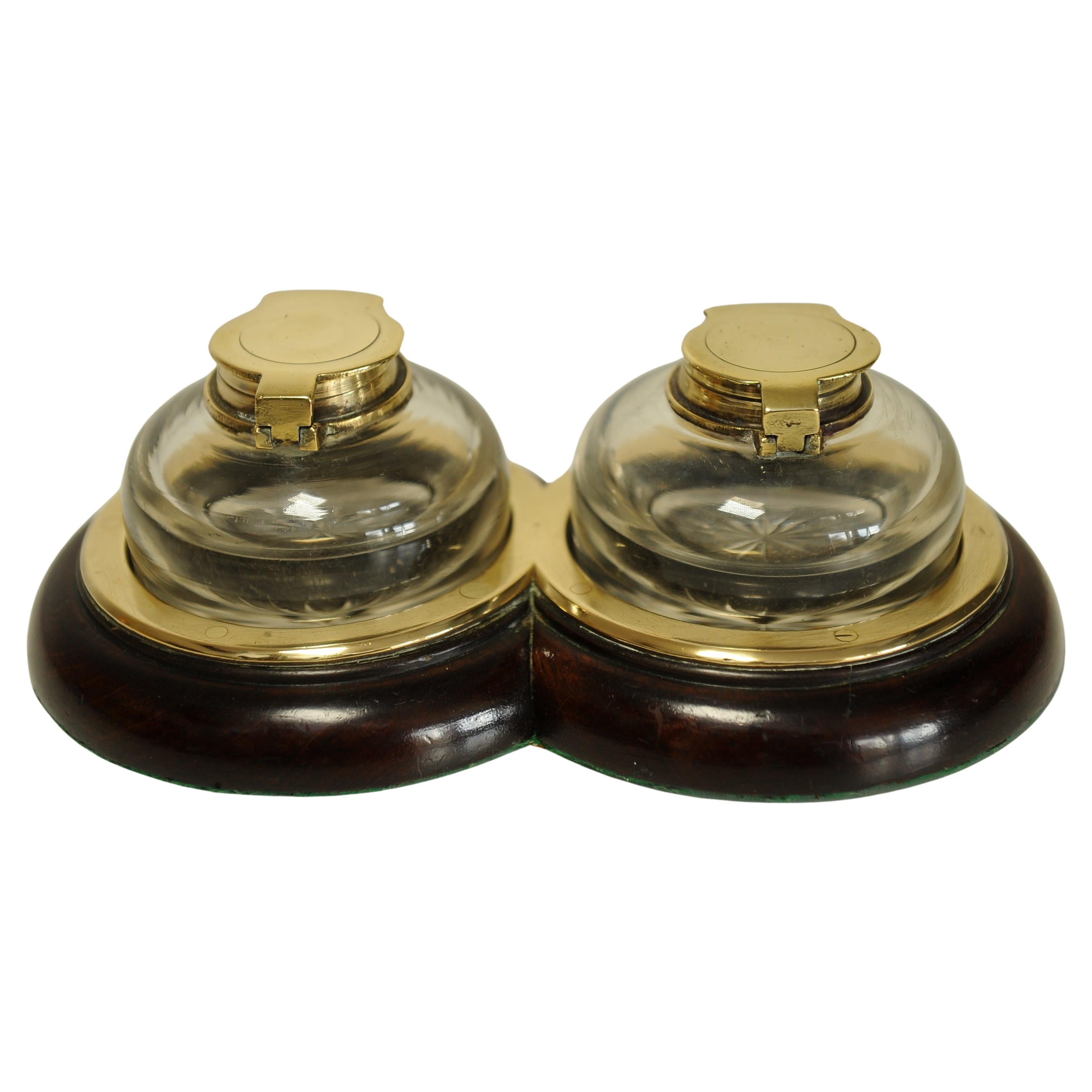 Antique Georgian Brass Mounted Double Inkwell Stand With Two Hand-Blown Inkwells For Sale 2