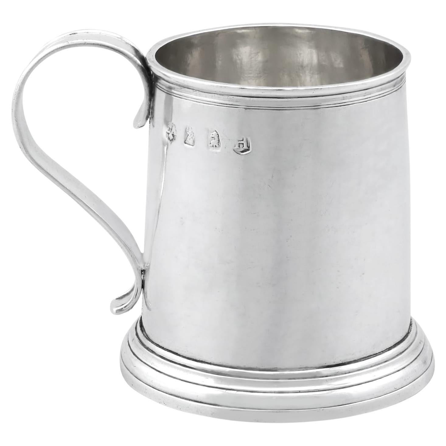 Taza antigua georgiana Britannia Standard de plata para dama (1723)