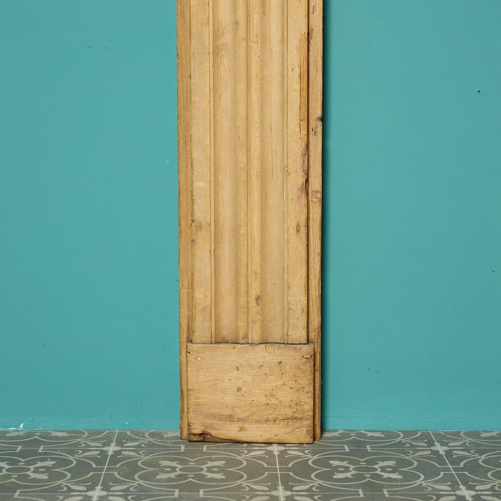 Repisa de chimenea georgiana antigua de ojo de buey siglo XVIII en venta