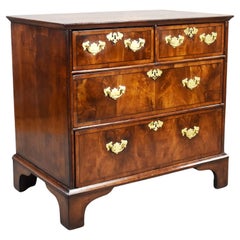 Wood Commodes and Chests of Drawers