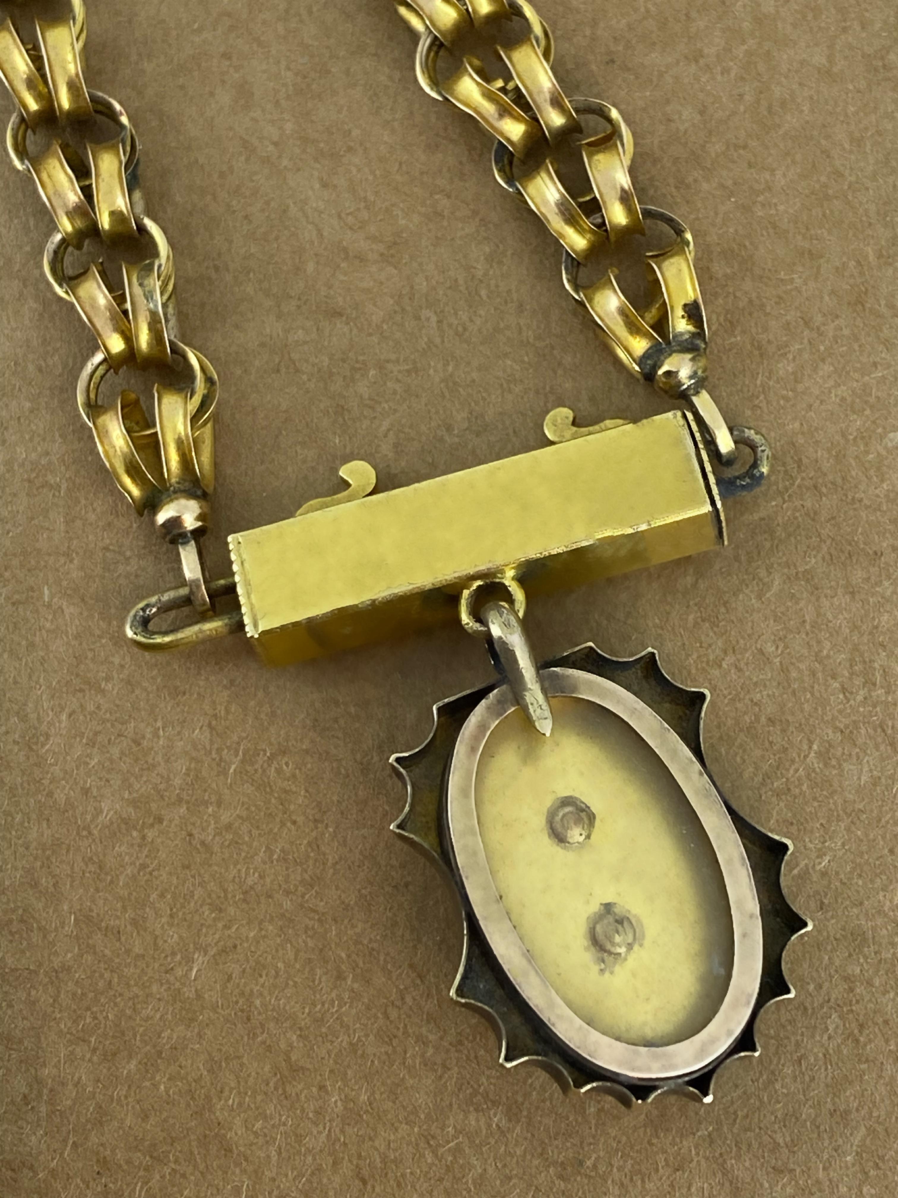 Antike georgianische 15K Gold englische Kette Halskette mit Medaillon-Anhänger, Georgian, um 1800 im Angebot 6