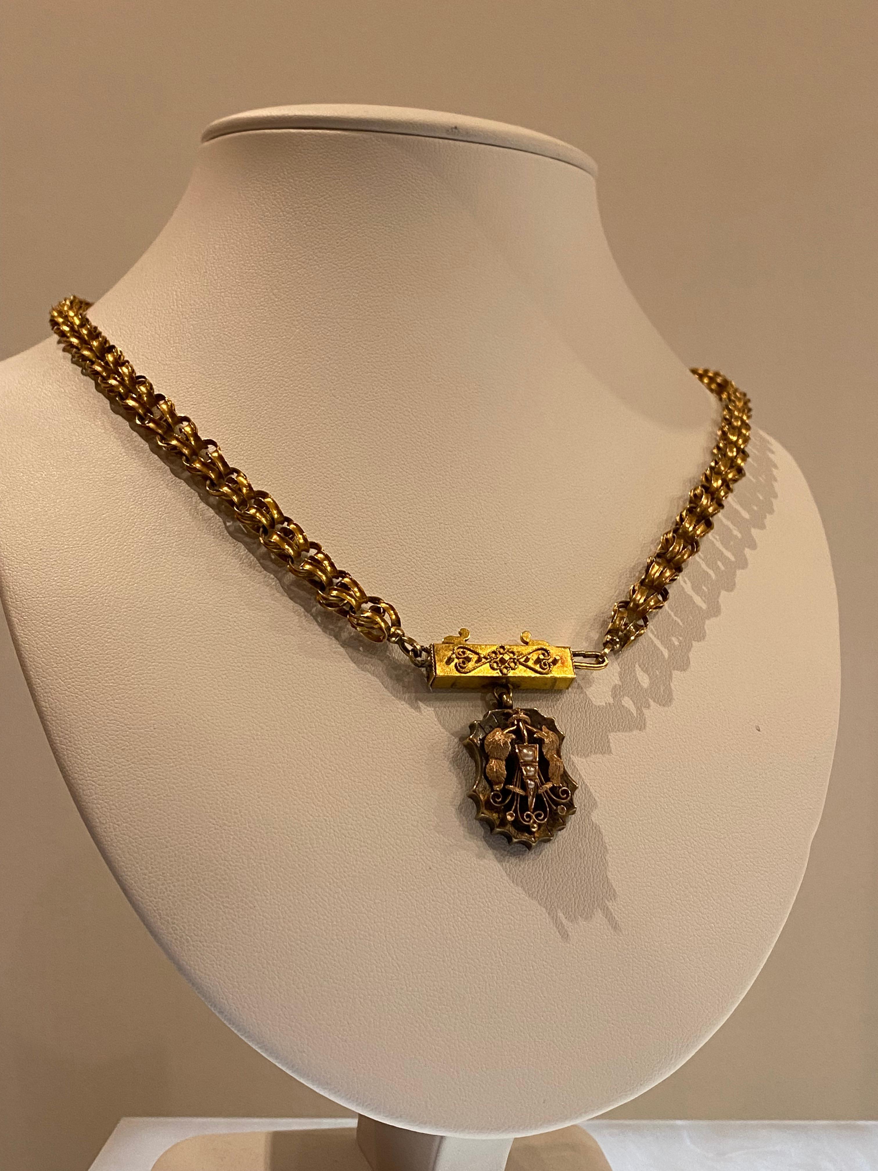 Antique Georgian c1800 15K Gold English Chain Necklace with Locket Pendant In Excellent Condition For Sale In MELBOURNE, AU