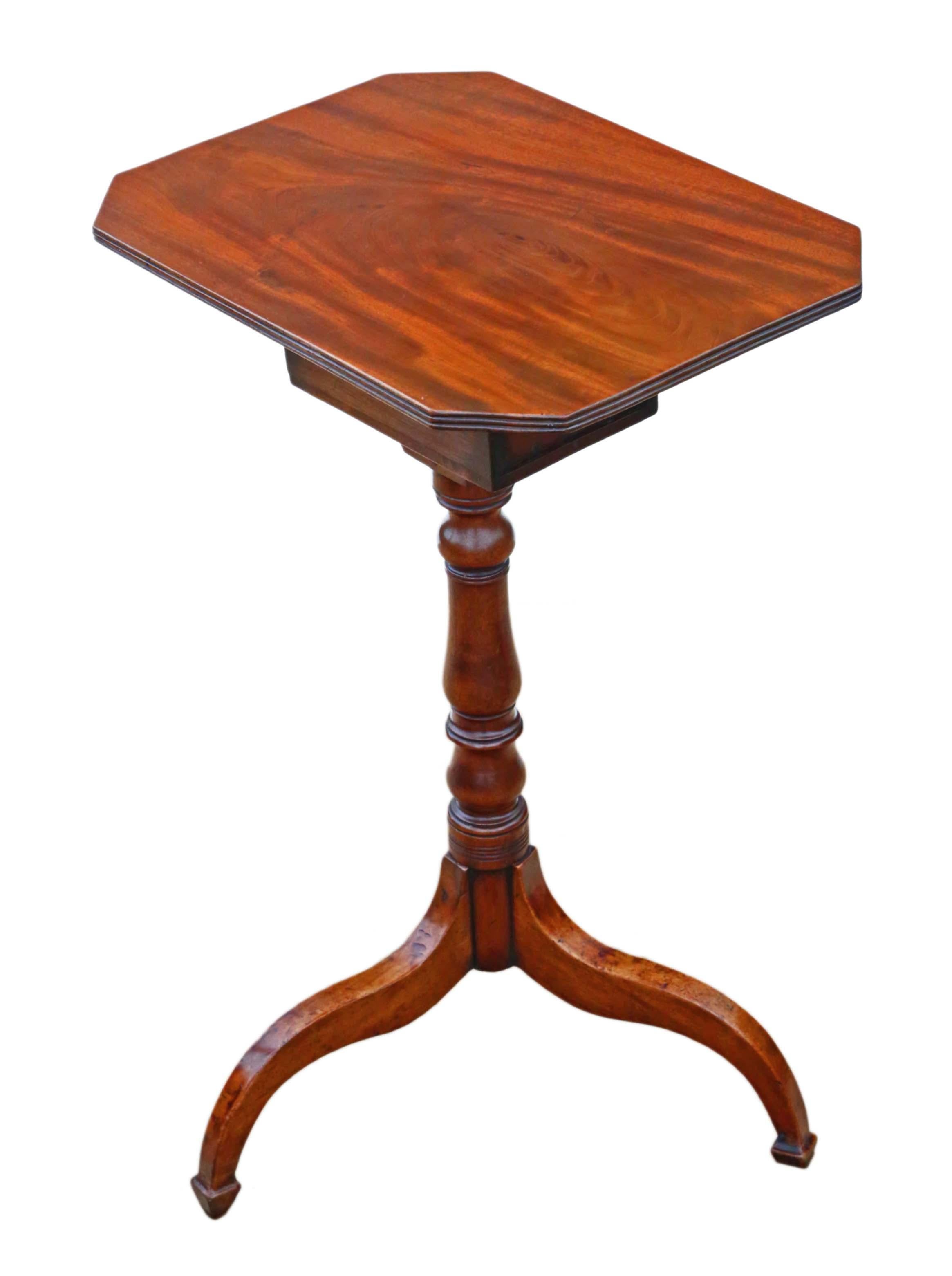 Antique fine quality Georgian C1800 mahogany tilt top wine or side table with drawer 

One of the best that you will find.

Solid with no loose joints and the catch works. A charming table. The drawer slides freely.

No woodworm.

Would look