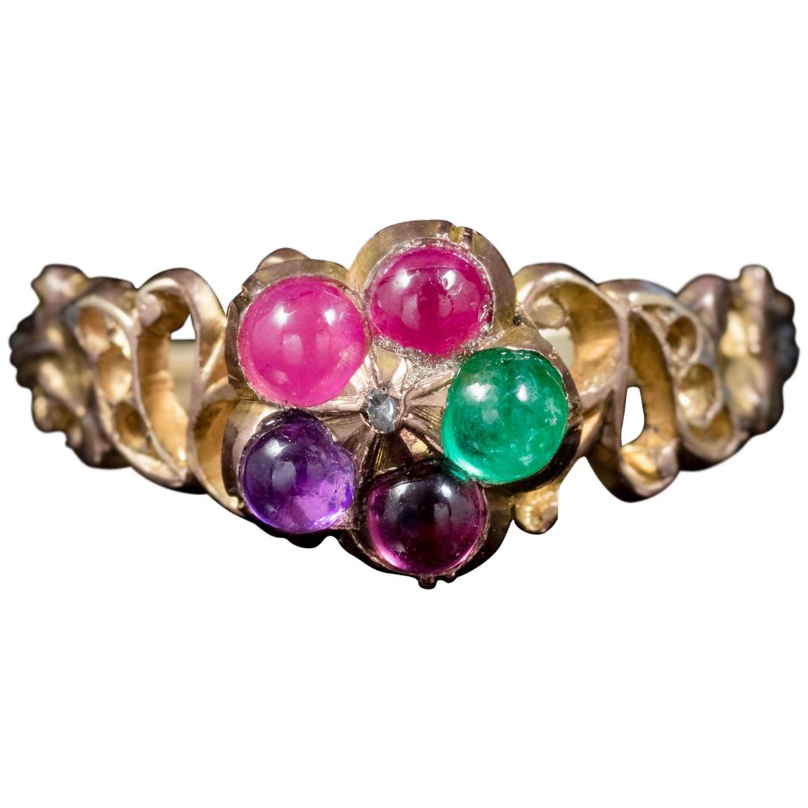 Antique Georgian Cabochon Regard Locket Ring 18 Carat Gold, circa 1800