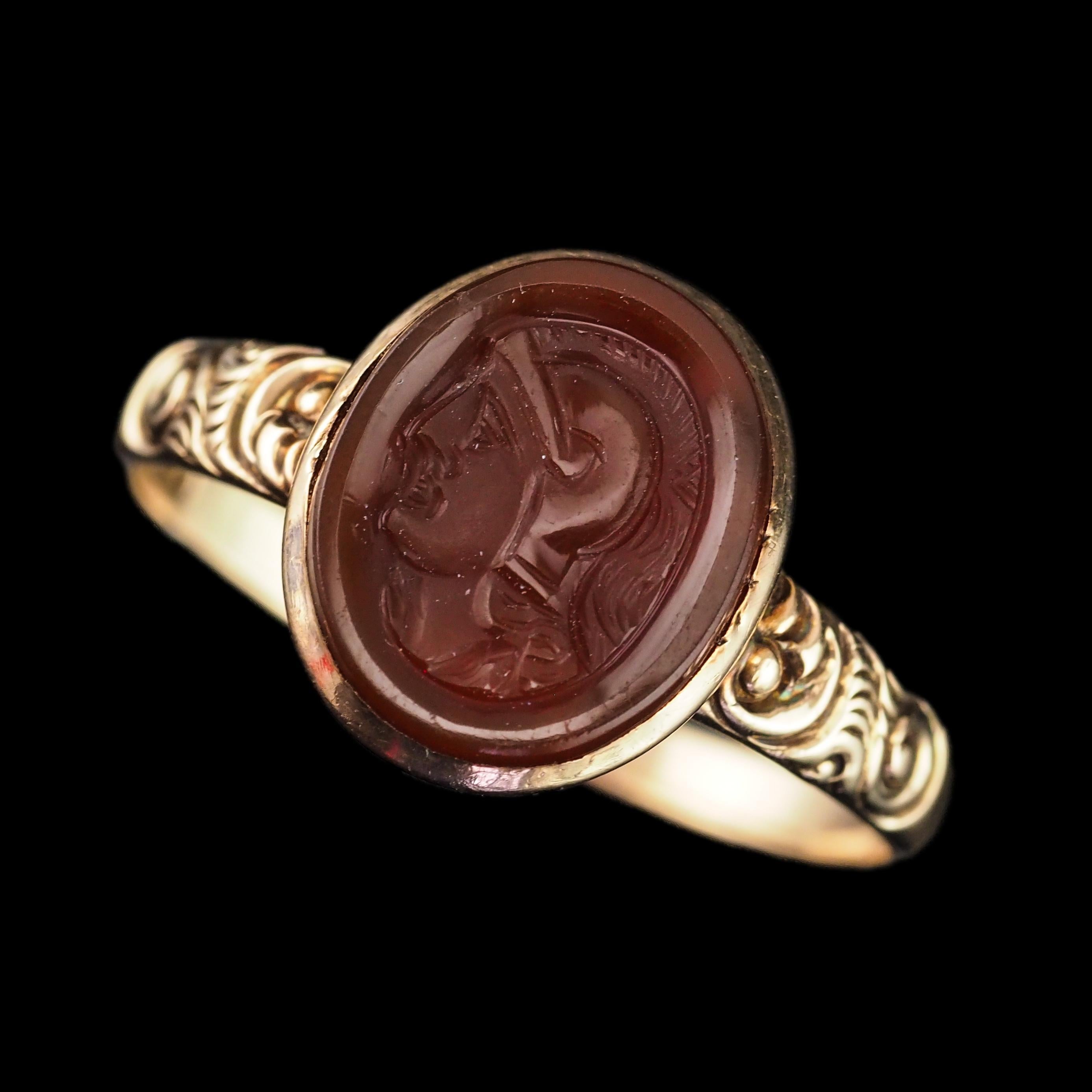 Antico anello cammeo georgiano in oro 10K con incisione di un soldato romano - C.C. 1820 in vendita 7