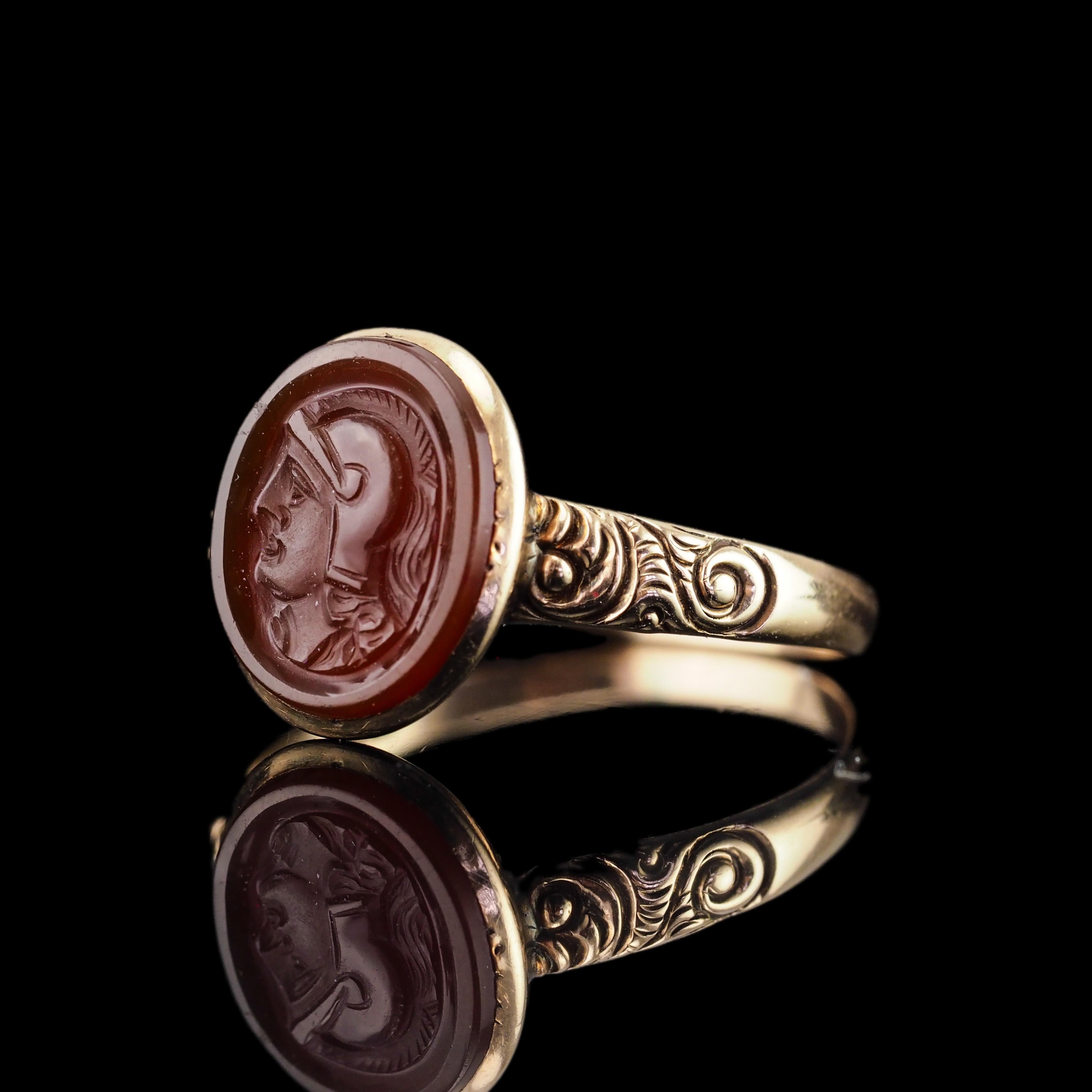 Antico anello cammeo georgiano in oro 10K con incisione di un soldato romano - C.C. 1820 in vendita 9
