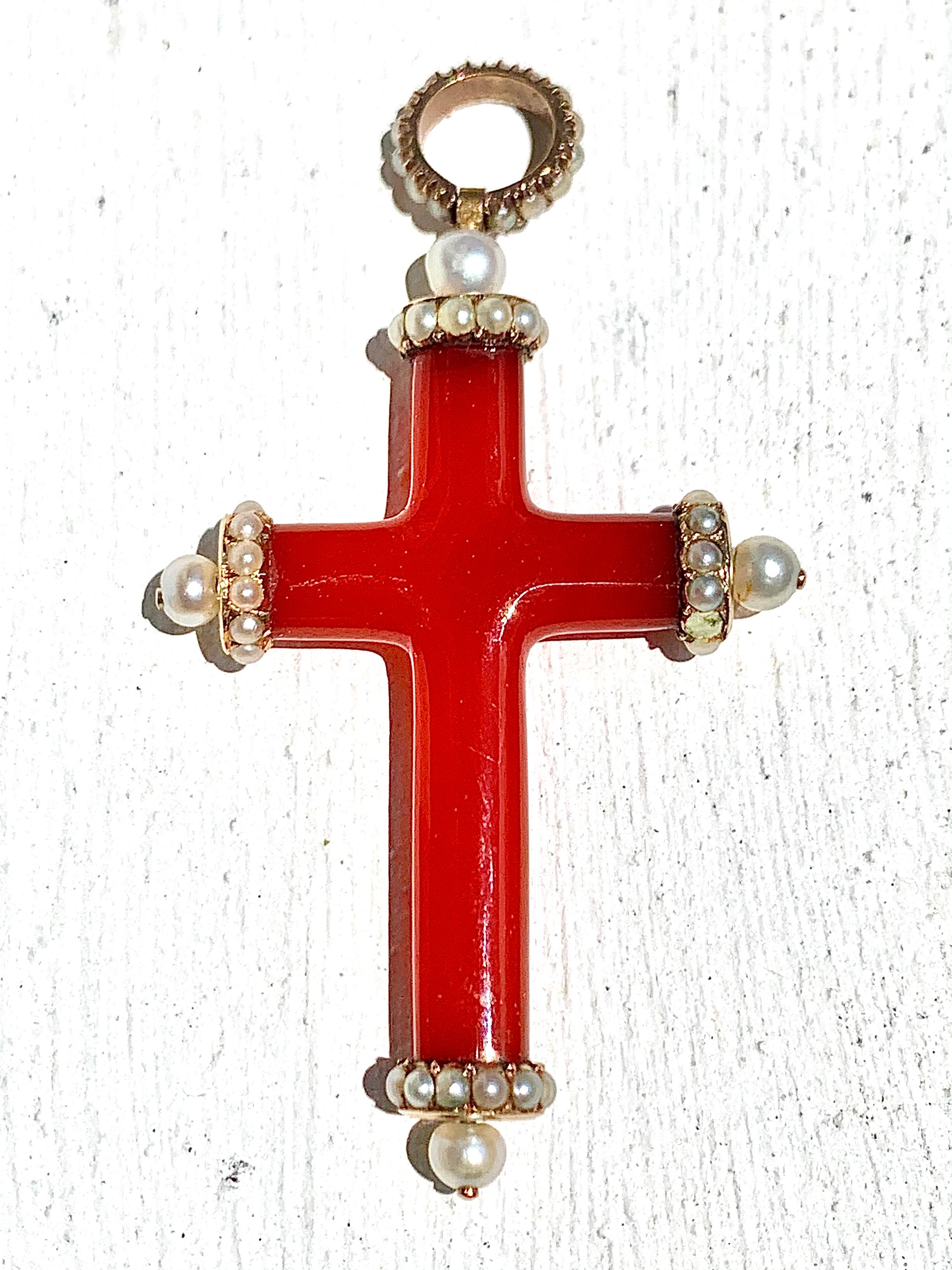 Antique Georgian Carnelian Oriental Pearl 14 Karat Gold Cross Pendant   In Excellent Condition In Munich, Bavaria