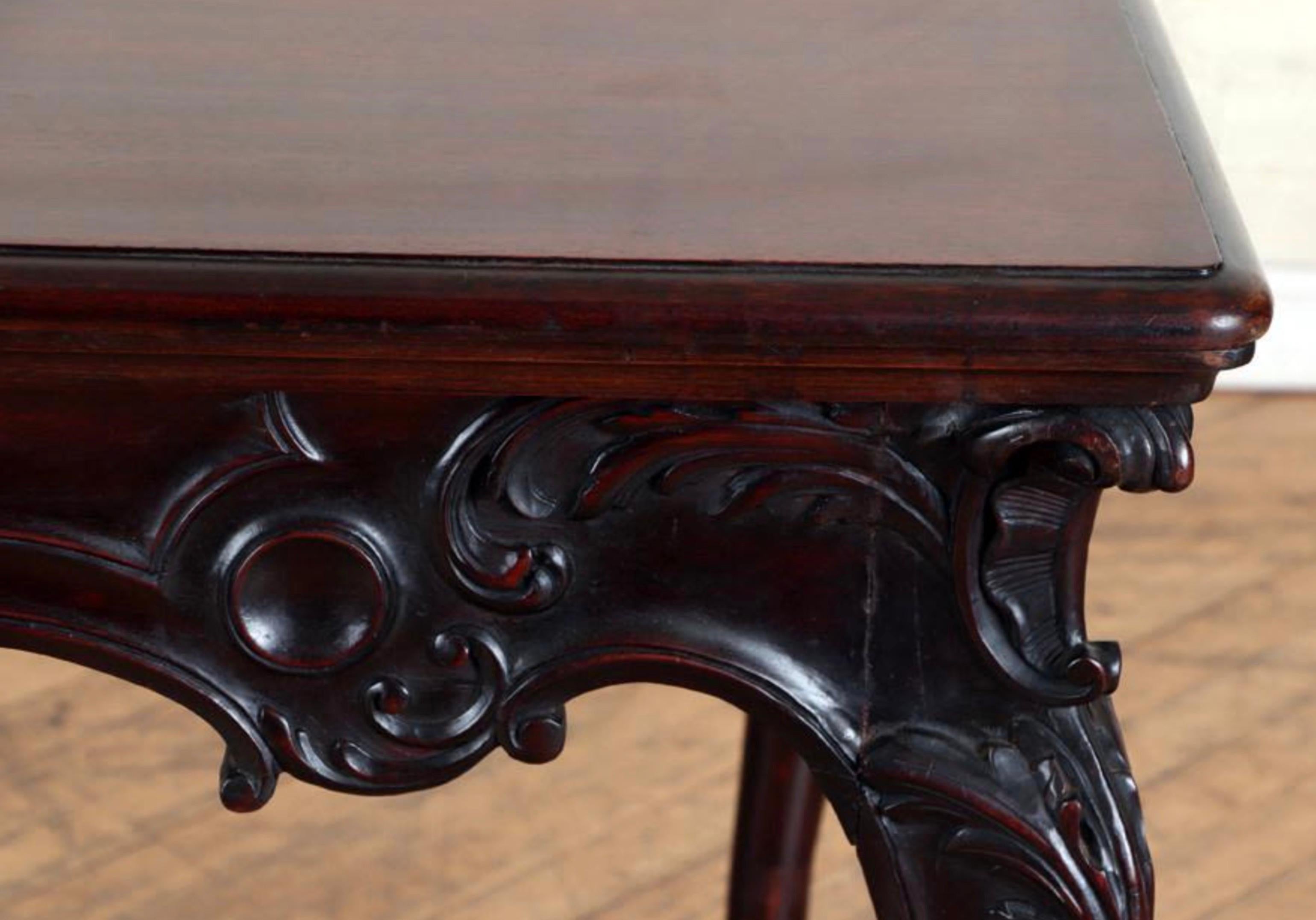 Antique Georgian Carved Writing Table In Good Condition For Sale In New York, NY