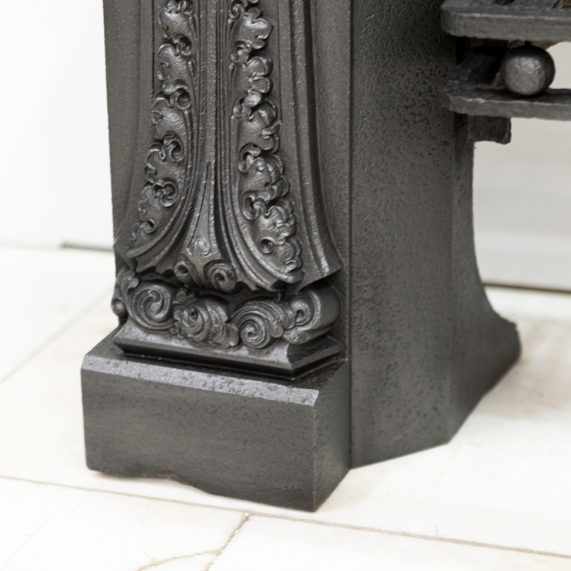 Antique Georgian Cast Iron Hob Grate For Sale 9