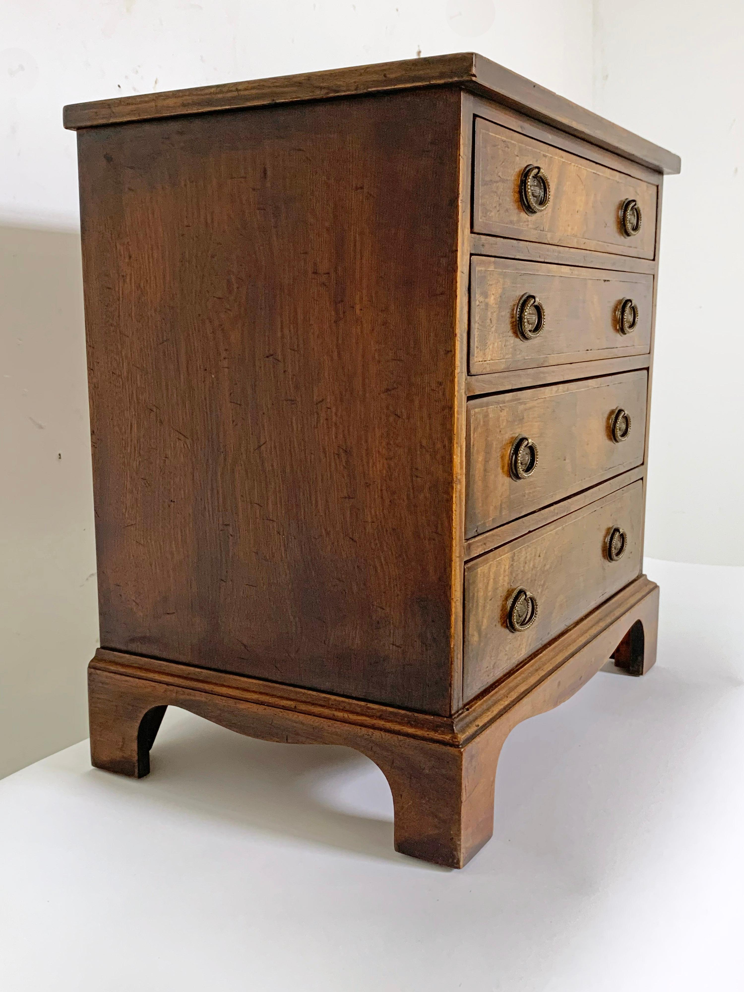 Antique Georgian Miniature Chest in Mahogany with Boxwood Stringing, ca. 1780s In Good Condition For Sale In Peabody, MA