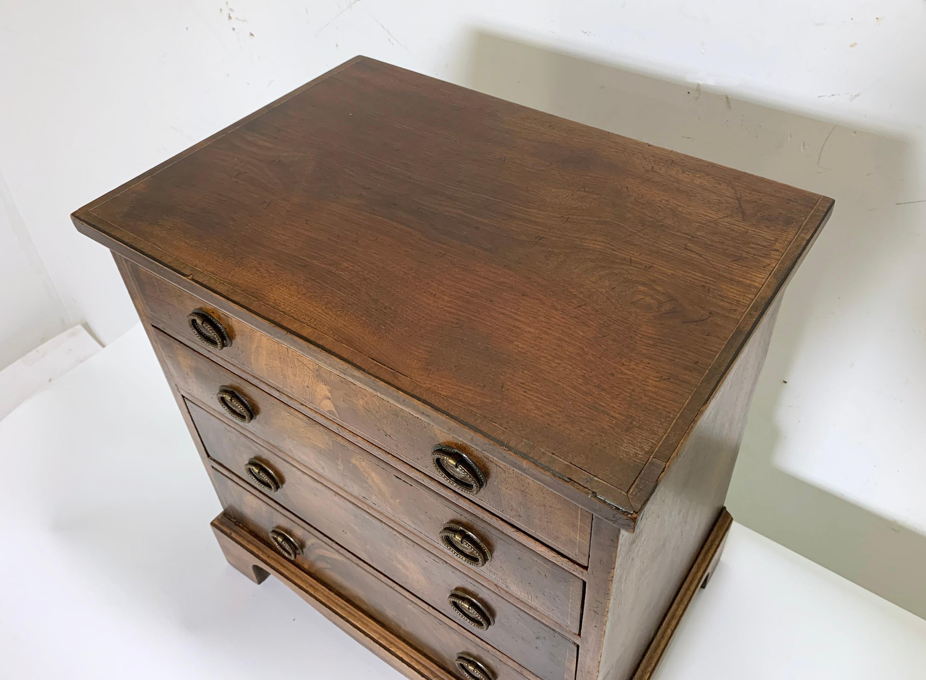 Antique Georgian Miniature Chest in Mahogany with Boxwood Stringing, ca. 1780s For Sale 2
