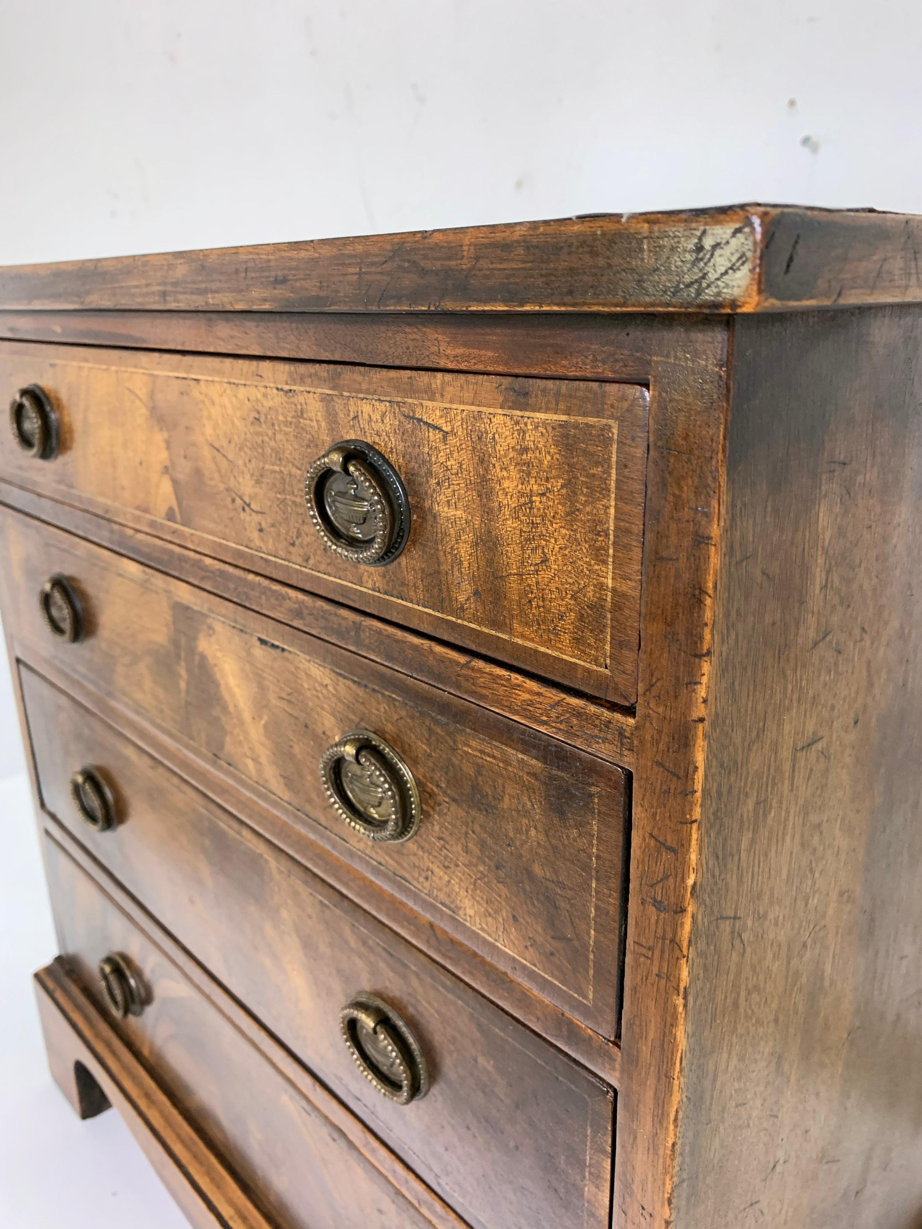 Antique Georgian Miniature Chest in Mahogany with Boxwood Stringing, ca. 1780s For Sale 3