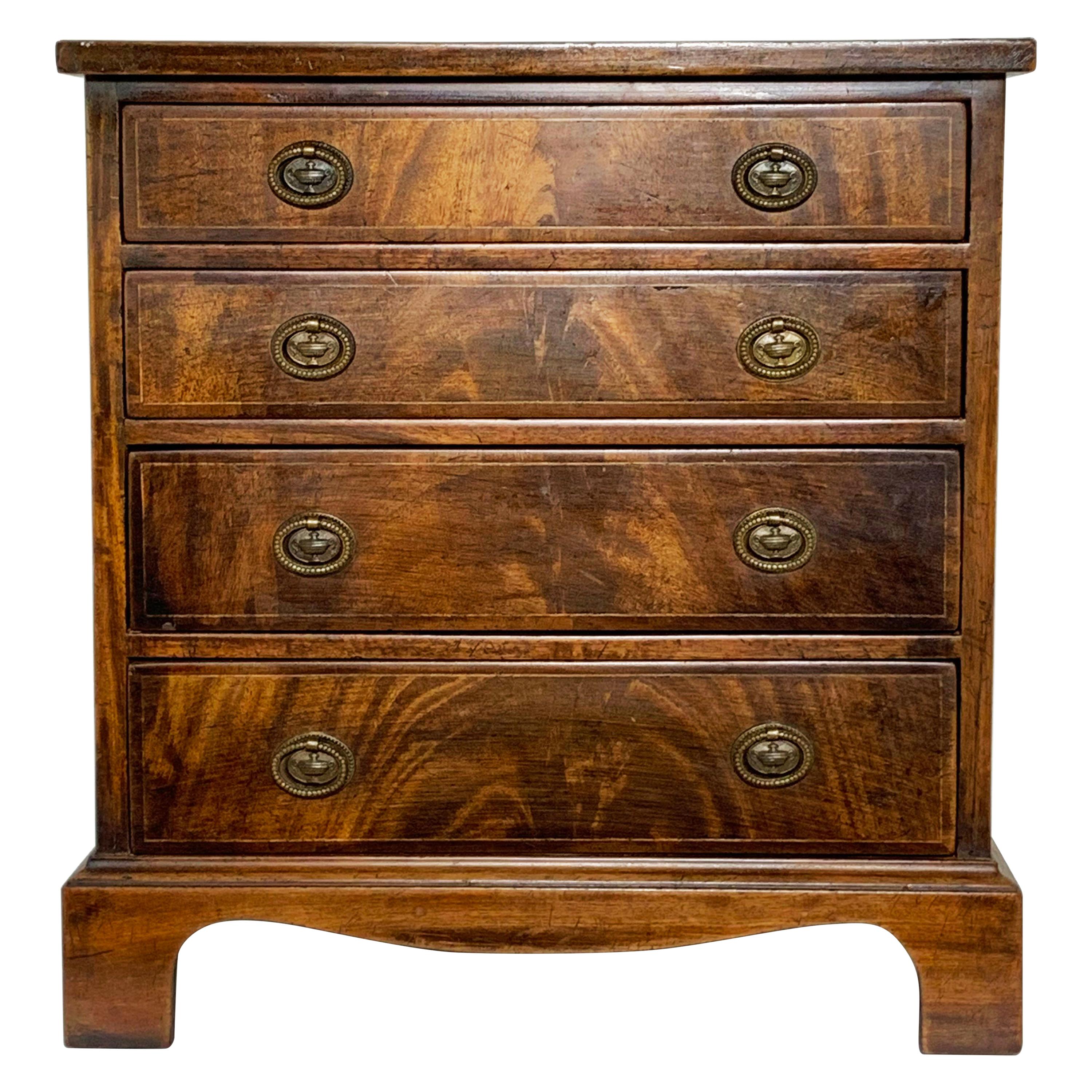 Antique Georgian Miniature Chest in Mahogany with Boxwood Stringing, ca. 1780s For Sale