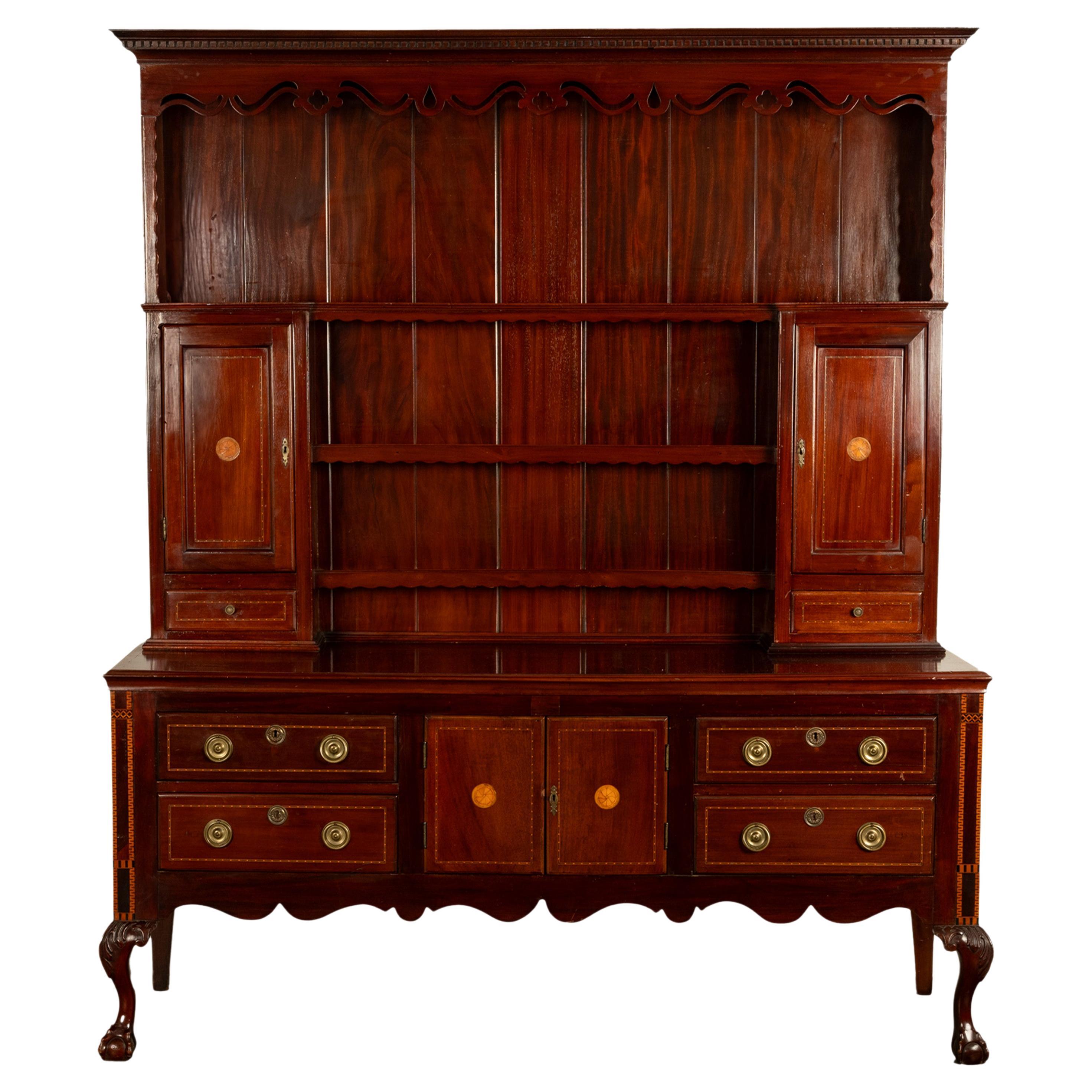 Antique commode galloise Chippendale en acajou sculpté et incrusté 1790