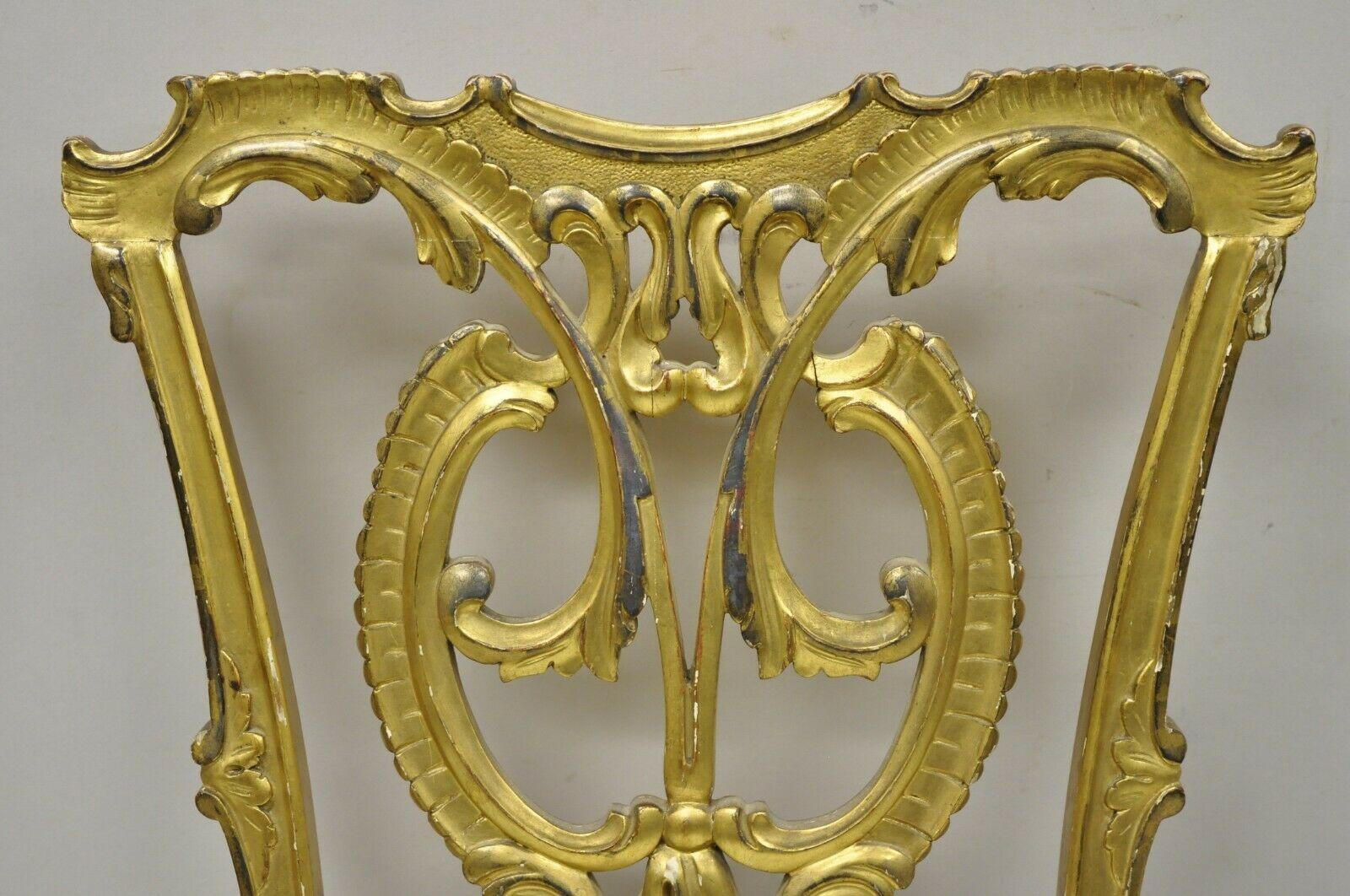 Antique Georgian Chippendale Gold Giltwood Carved Paw Feet Accent Side Chair In Distressed Condition For Sale In Philadelphia, PA