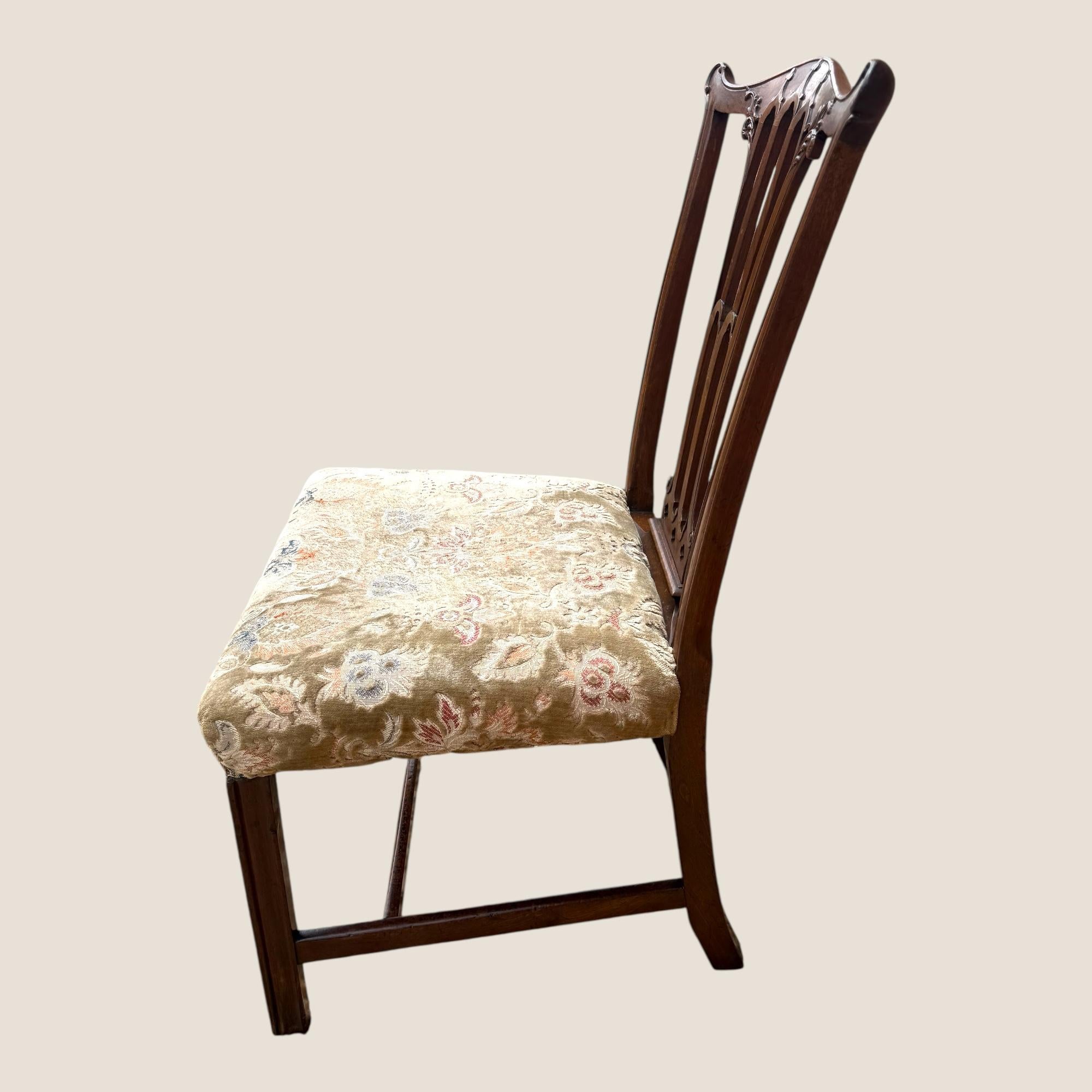 Antique Georgian Chippendale Period Mahogany & Floral Upholstered Carved Chair For Sale 2