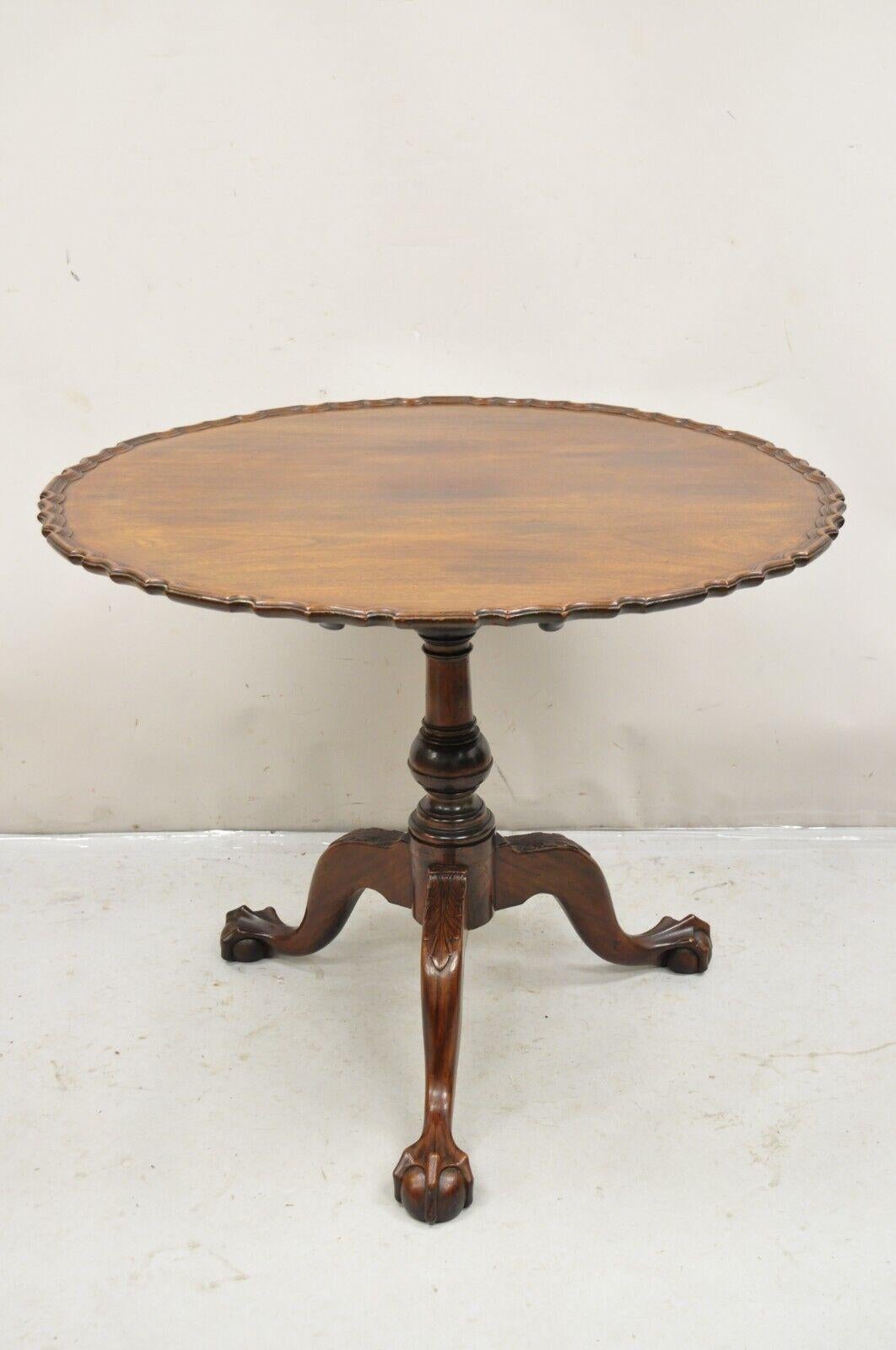 Antike georgianische Chippendale Kuchen Kruste Mahagoni Ball and Claw Tilt Top Tisch (Georgian) im Angebot