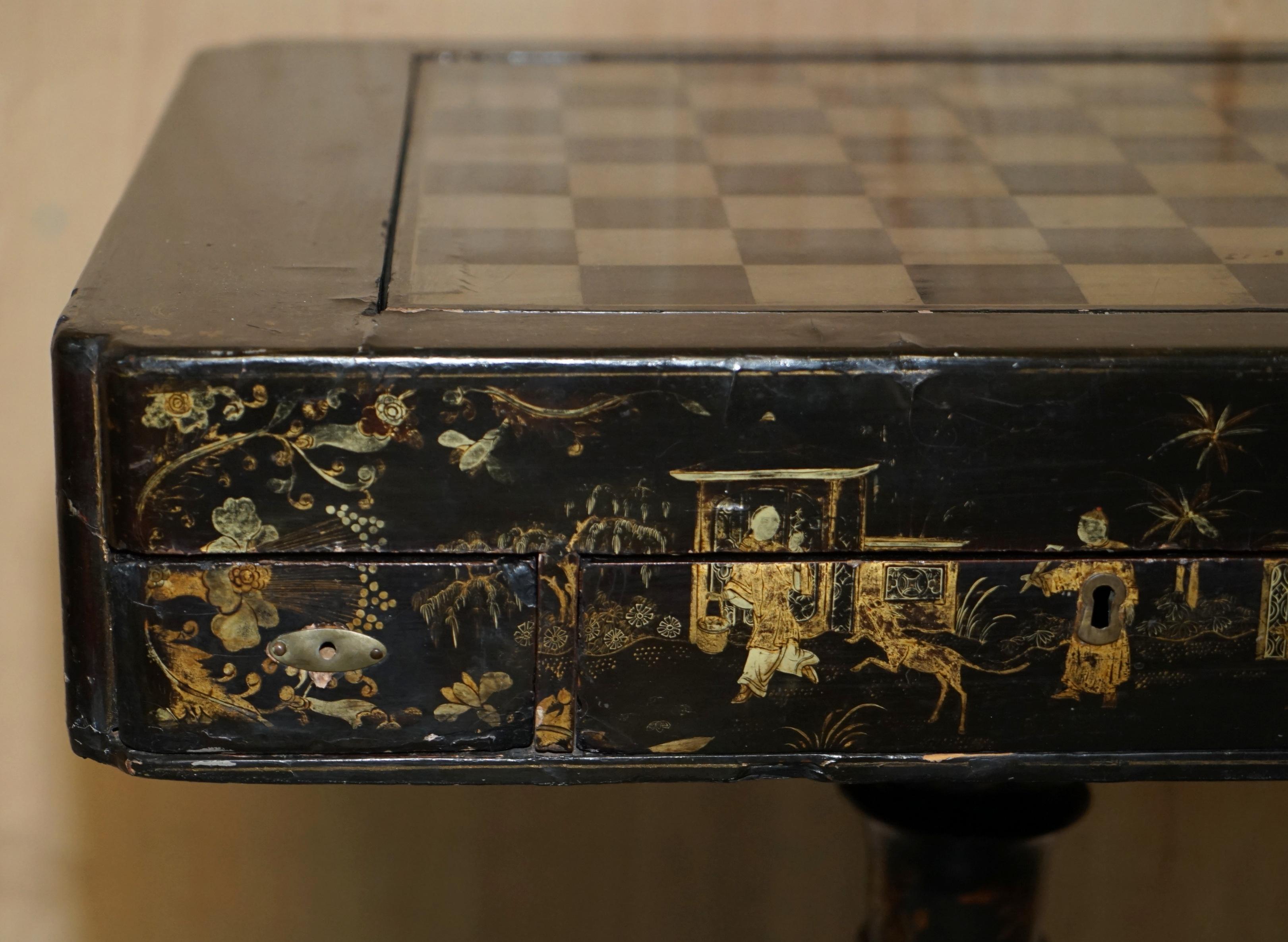ANTIQUE GEORGIAN CIRCA 1820 CHiNESE CHINOISERIE CHESSBOARD BACKGAMMON TABLE For Sale 1