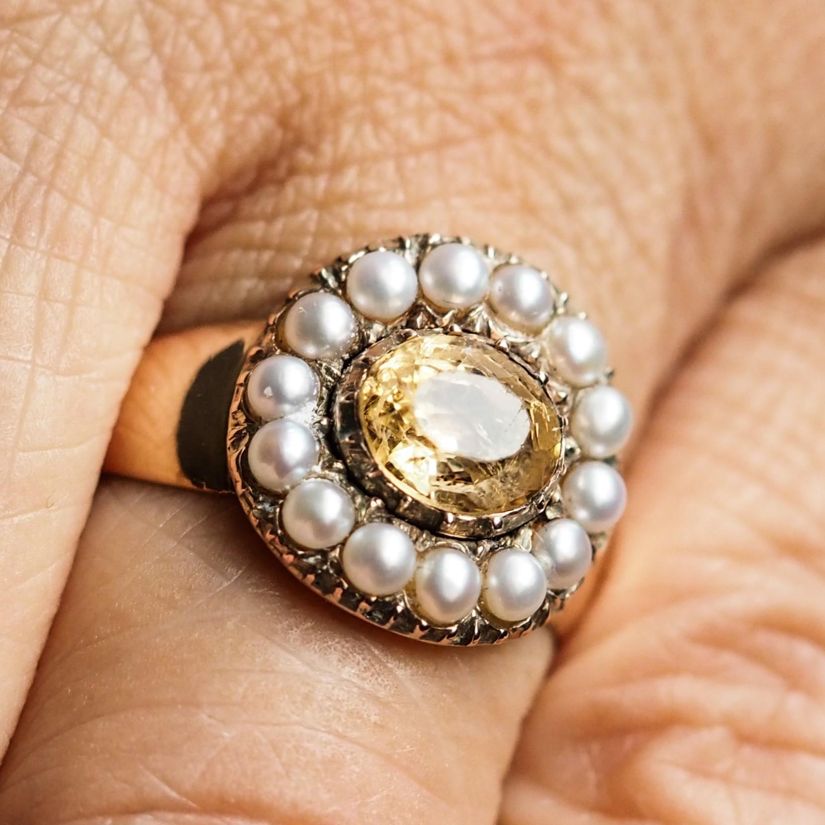 Antiguo Anillo Georgiano de Oro de 14K con Citrino y Perla - c.1800 Corte redondo en venta