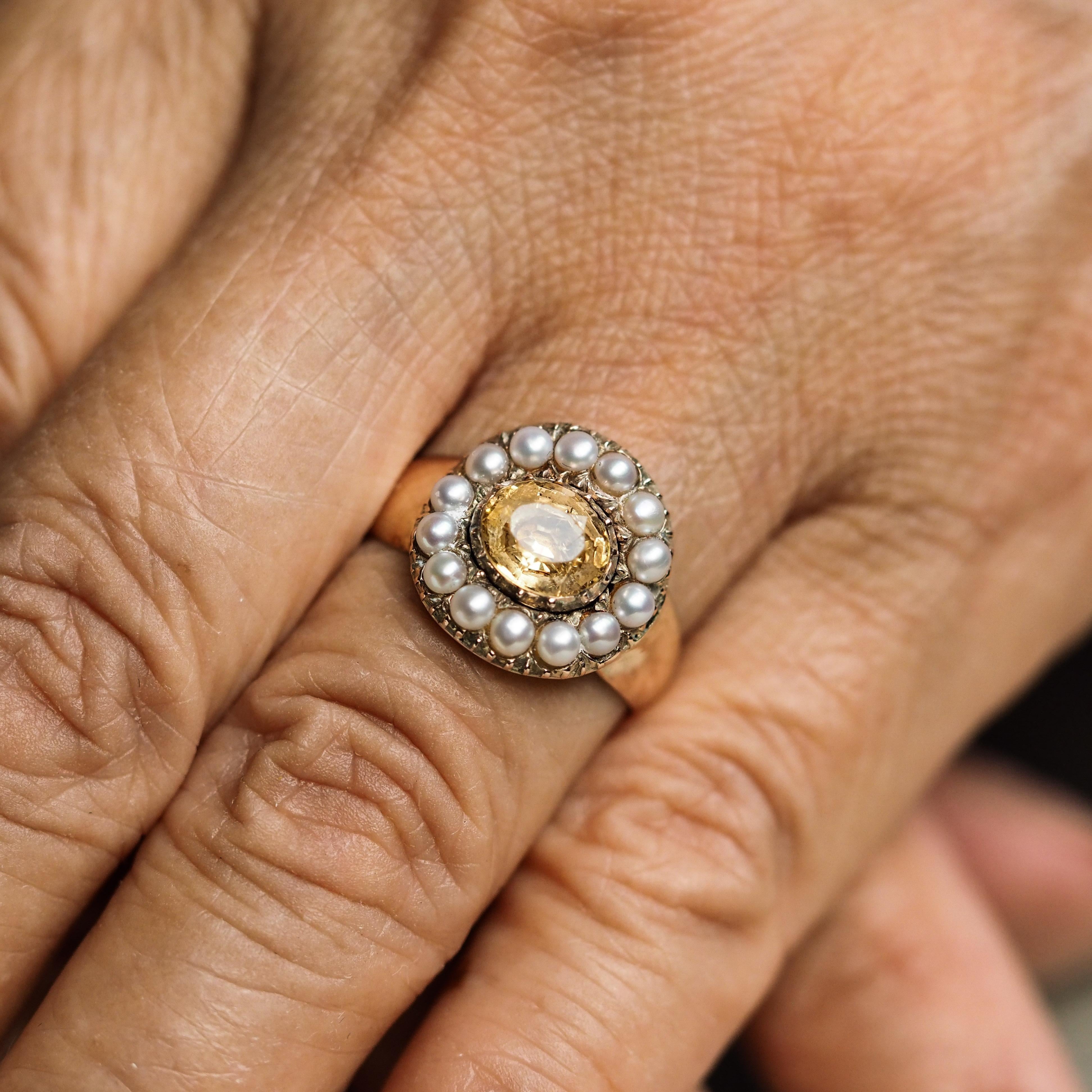 De las mujeres Antiguo Anillo Georgiano de Oro de 14K con Citrino y Perla - c.1800 en venta