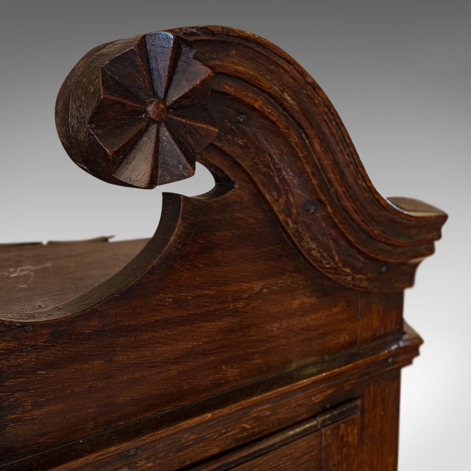 Antique meuble d'angle géorgien:: anglais:: chêne:: armoire suspendue:: circa 1780 en vente 4