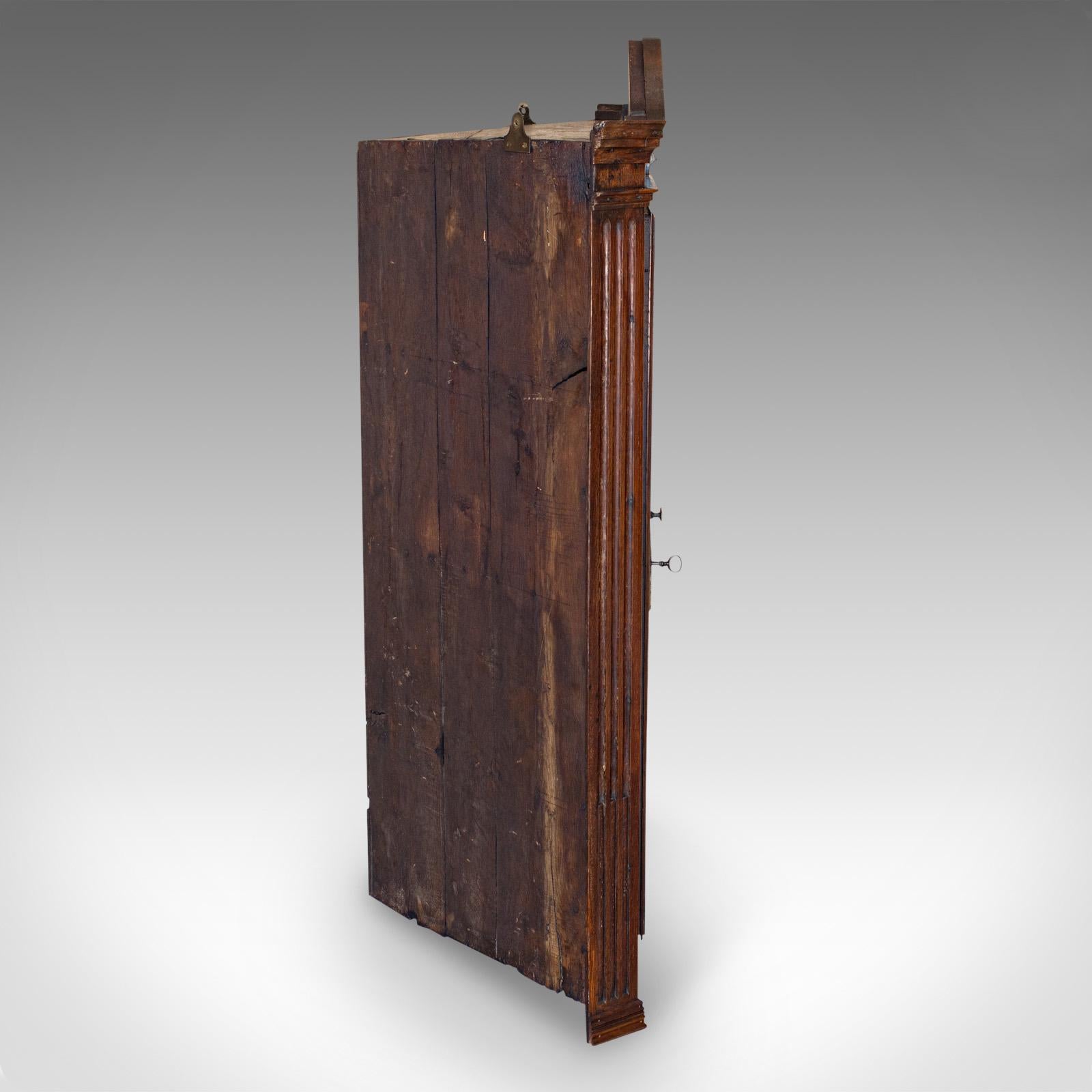 XVIIIe siècle Antique meuble d'angle géorgien:: anglais:: chêne:: armoire suspendue:: circa 1780 en vente