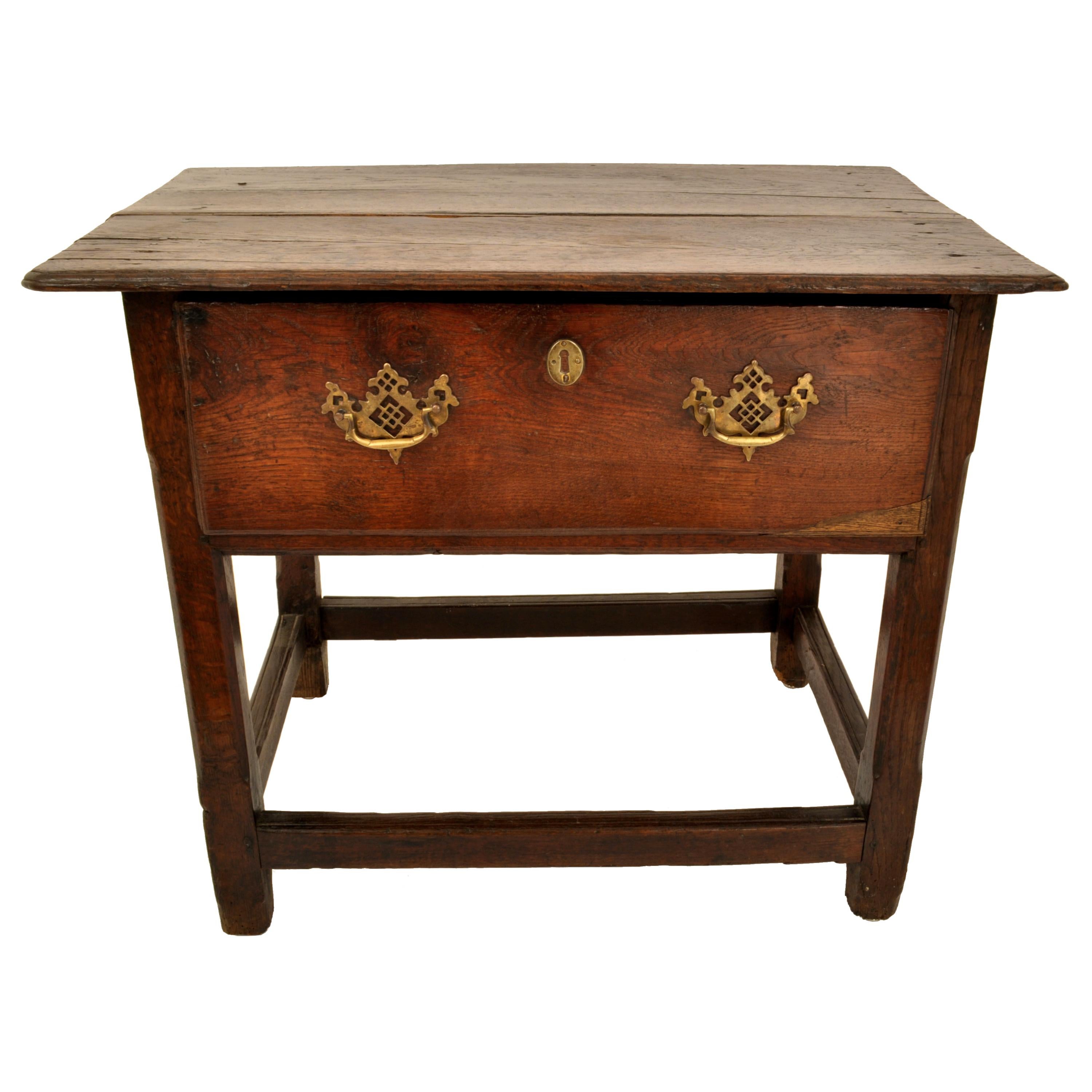 Antique Georgian Country Oak Tavern Side Table Server George II Circa 1760 In Good Condition In Portland, OR