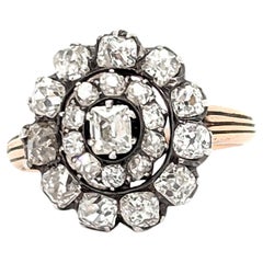 Antiguo anillo georgiano de diamantes y racimo de plata sobre oro, circa 1830