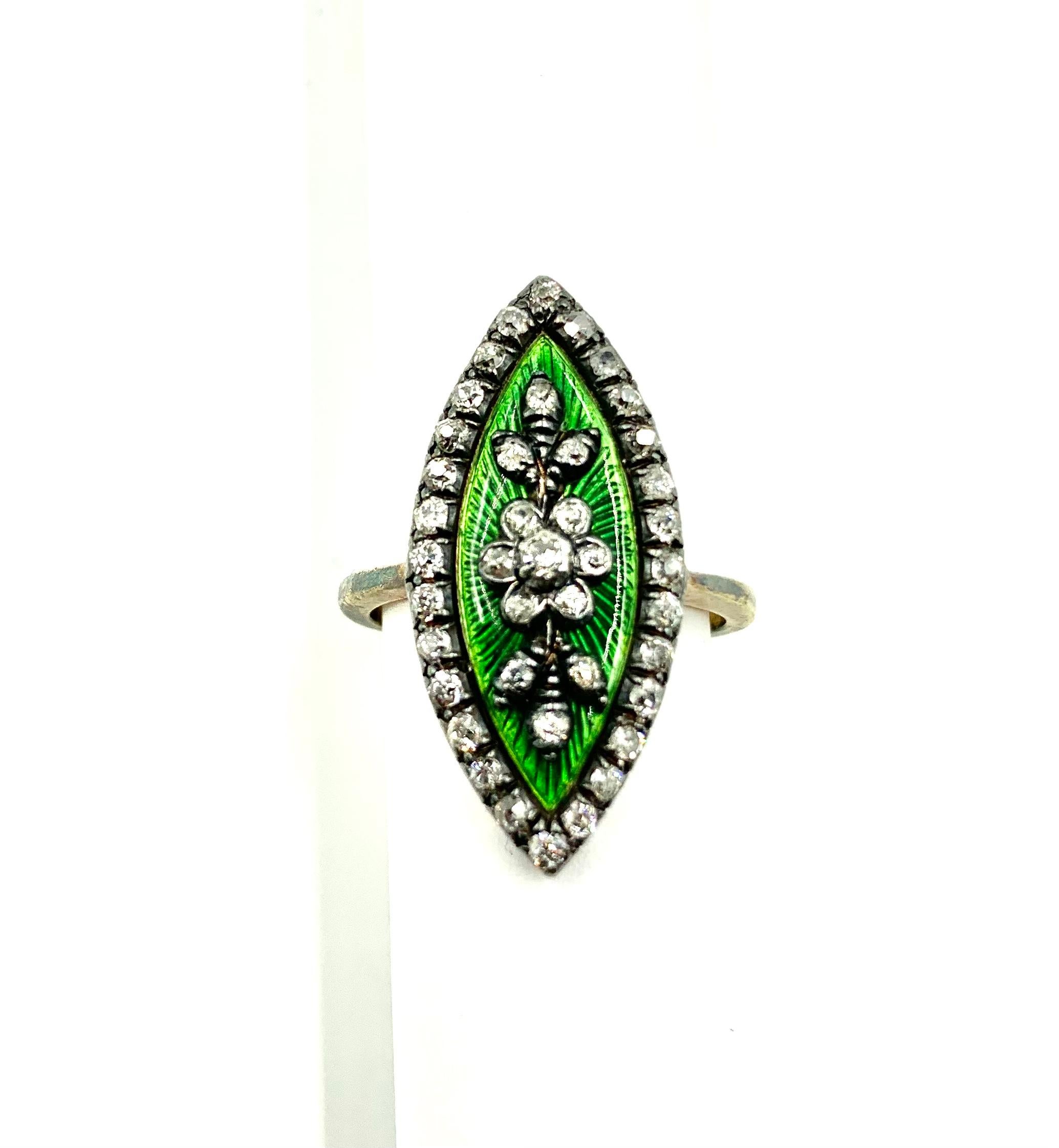 Women's or Men's Antique Georgian Diamond Green Guilloche Enamel 18K Gold Forget-Me-Not Ring