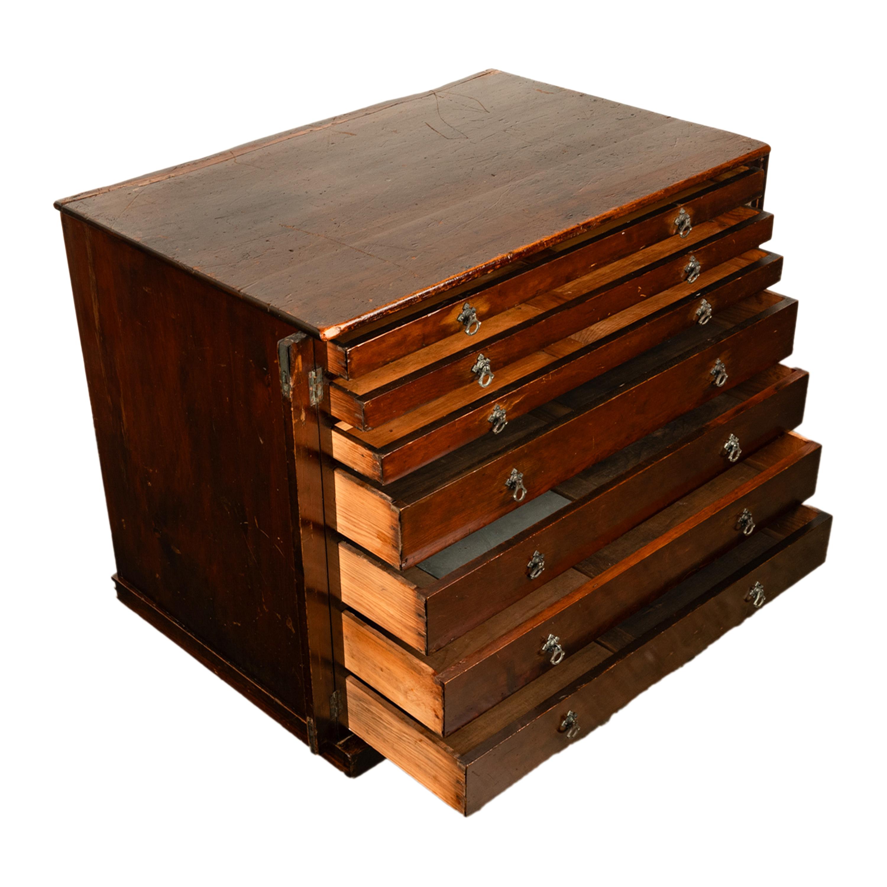 Ancienne commode géorgienne à 7 tiroirs, modèle de plan d'architecte, 1820 en vente 1