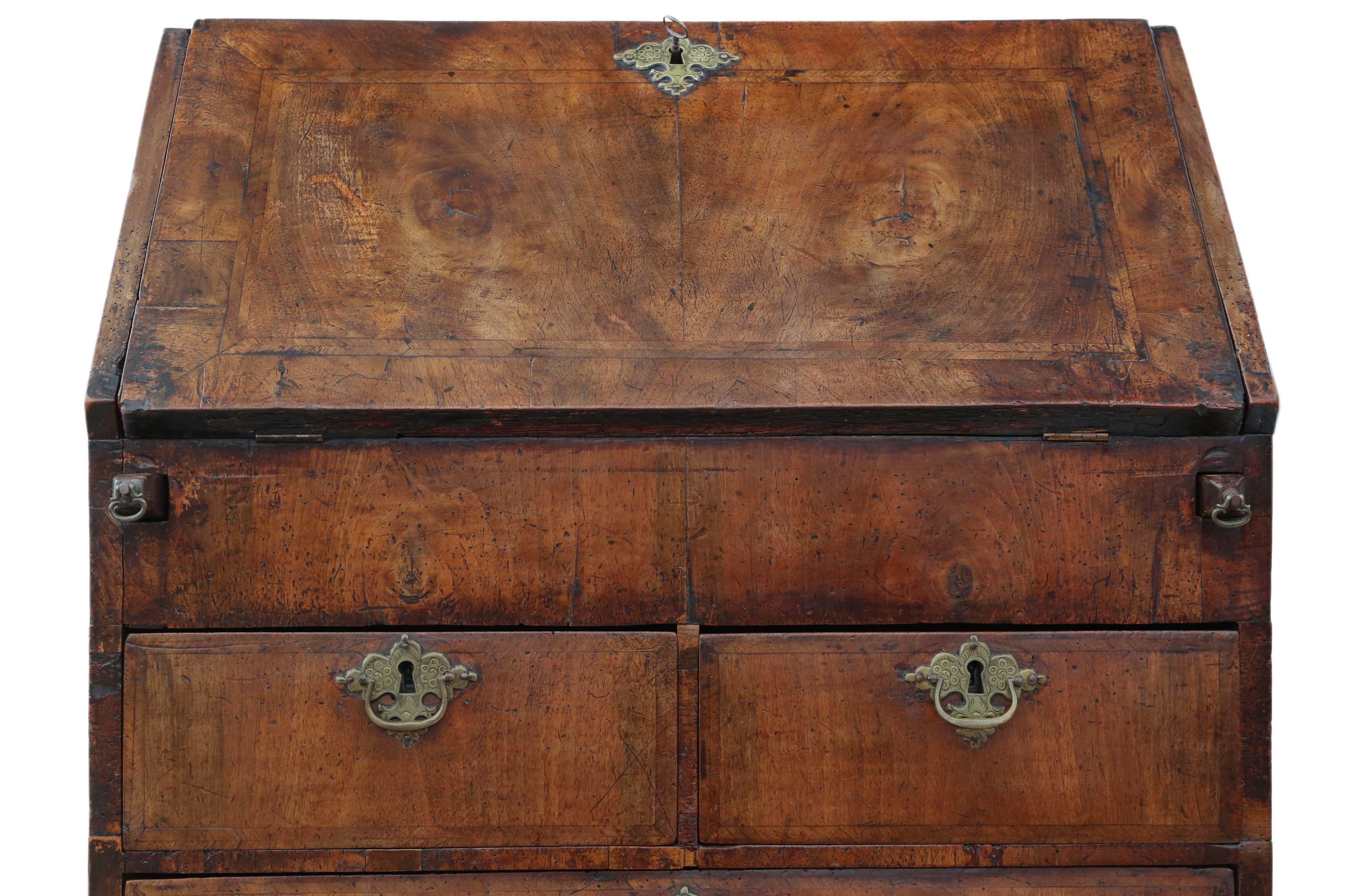 Antique Georgian early 18th Century cross banded walnut bureau desk writing tabl For Sale 4
