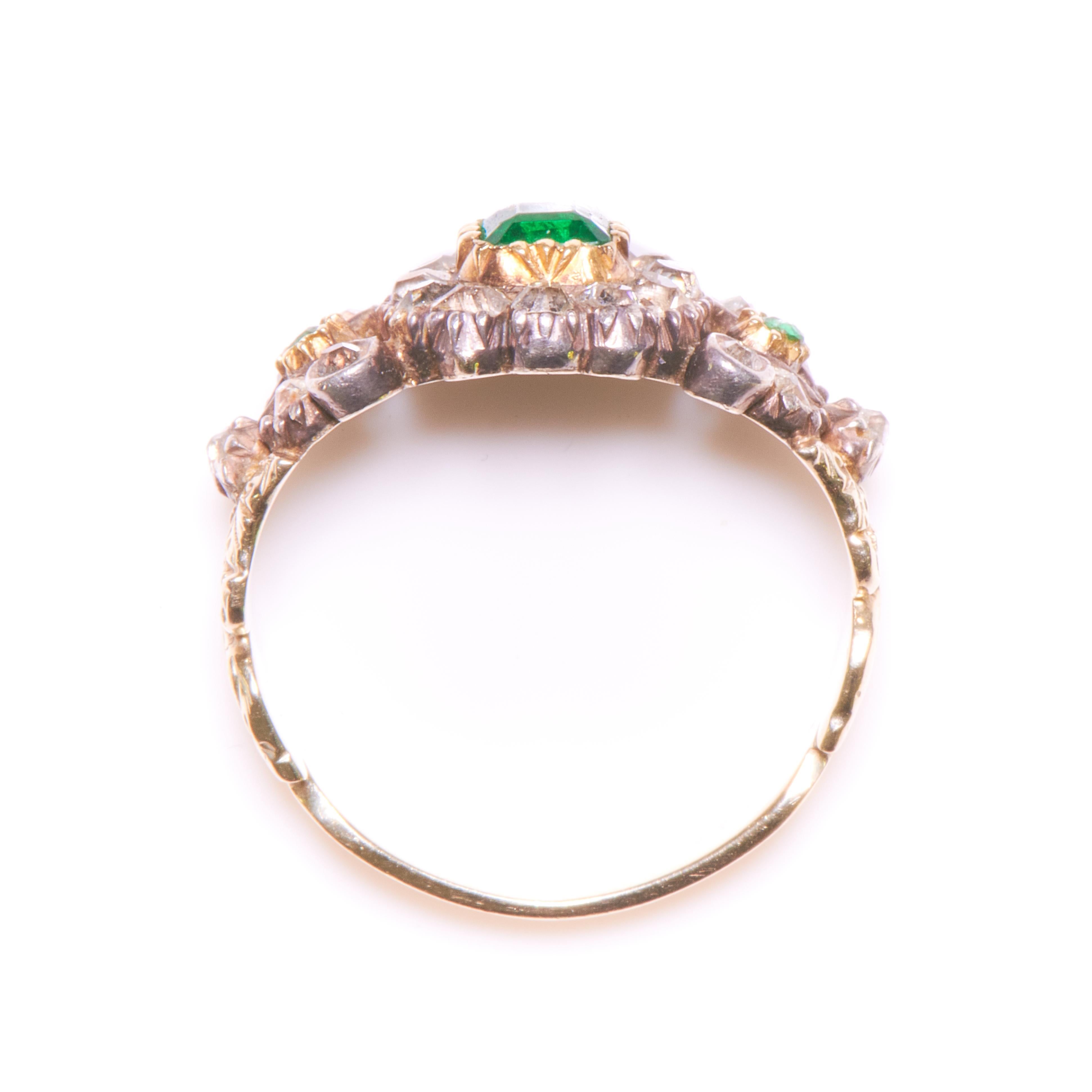 Antique, Georgian, Emerald and Diamond Cluster Ring In Excellent Condition In Rochford, Essex