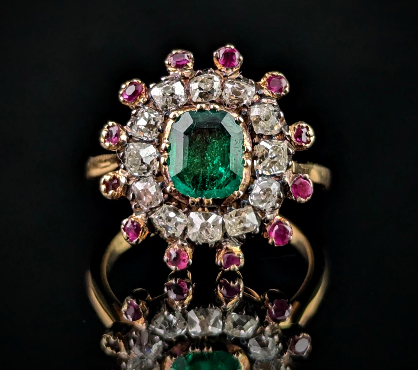 Antique Georgian Emerald, Diamond and Ruby cluster ring, 18k yellow gold 3