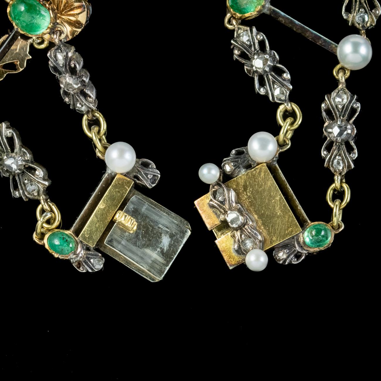 Antikes georgianisches Smaragd-Diamant-Perlenarmband aus Silber 18 Karat Gold (Georgian) im Angebot