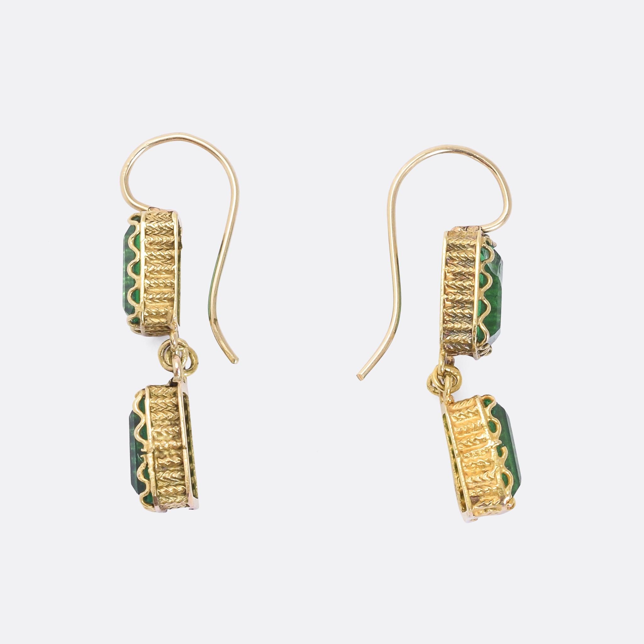 Antique Georgian Emerald Paste Earrings In Good Condition In Sale, Cheshire