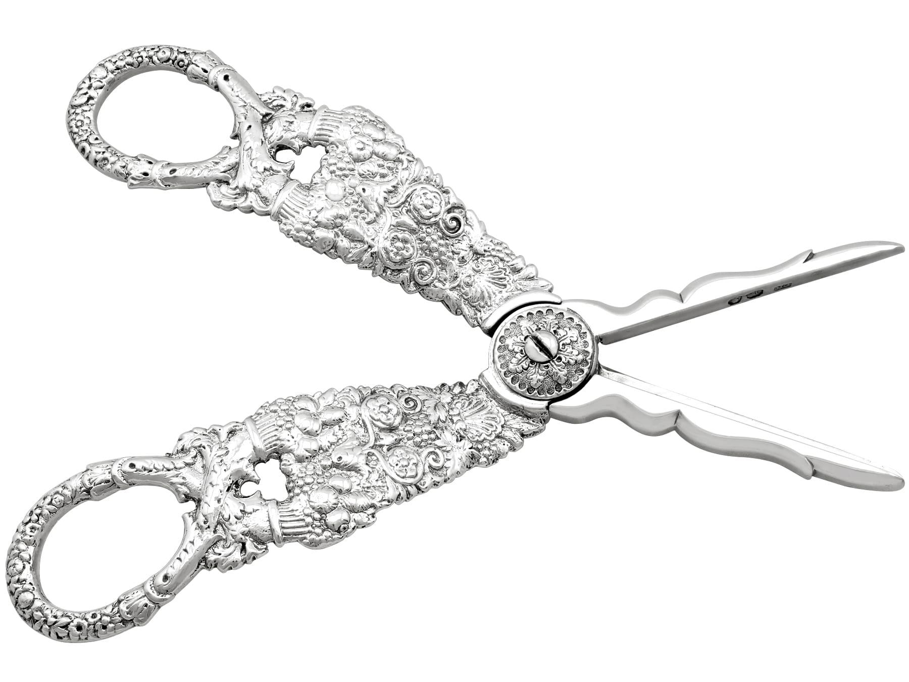 George IV Georgian English Composite Sterling Silver Grape Scissors For Sale