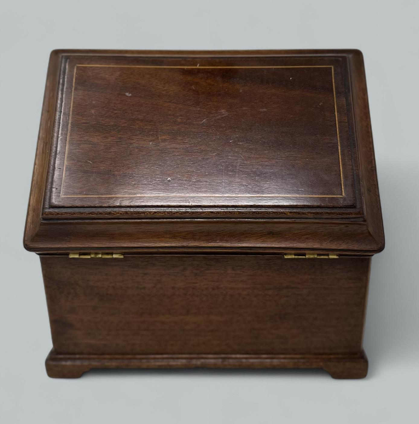 Antique Georgian English Lady's Gentleman's Mahogany Jewelry Casket Box Regency For Sale 3