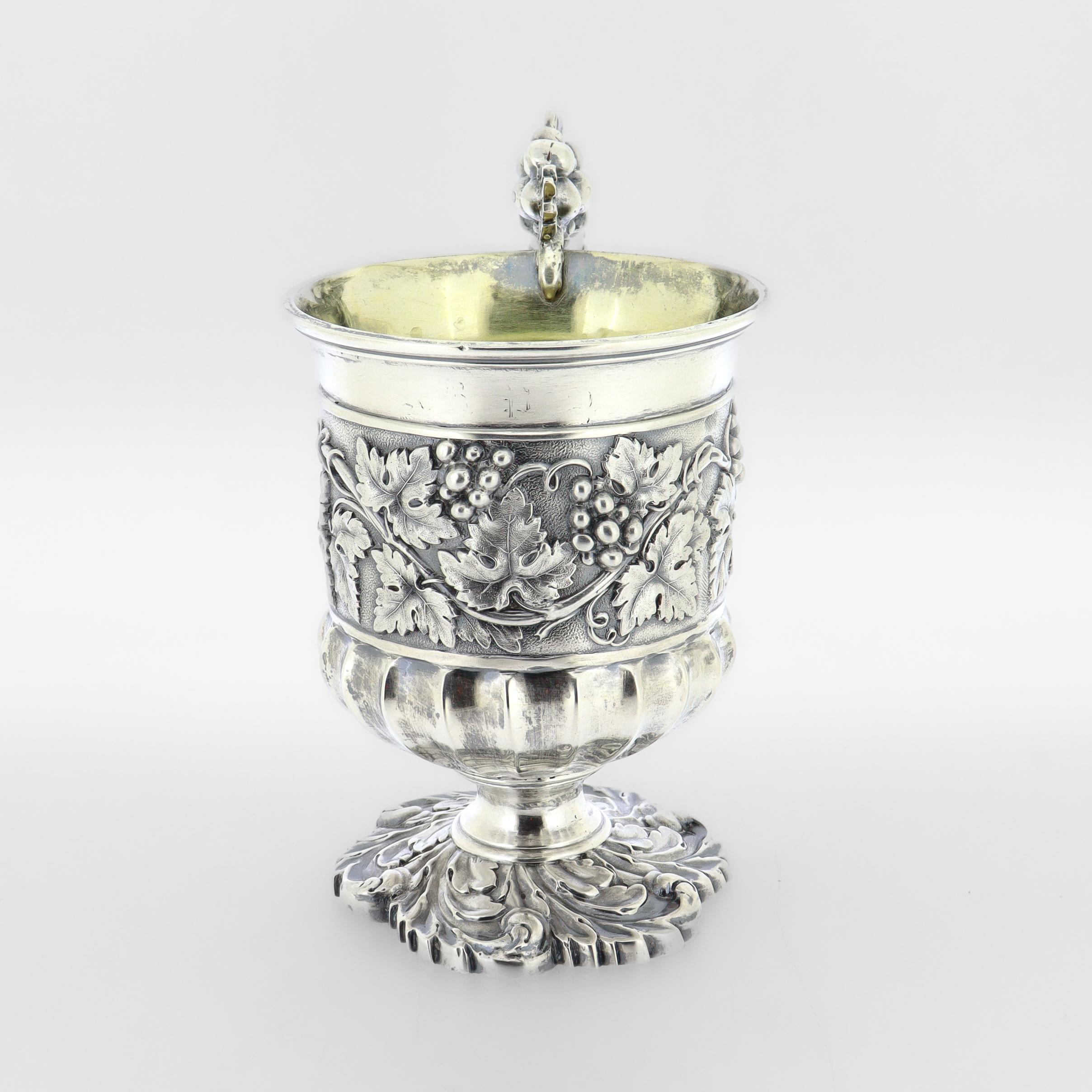 Inglese Antica tazza o boccale da battesimo in argento sterling georgiano di Joseph Angell in vendita